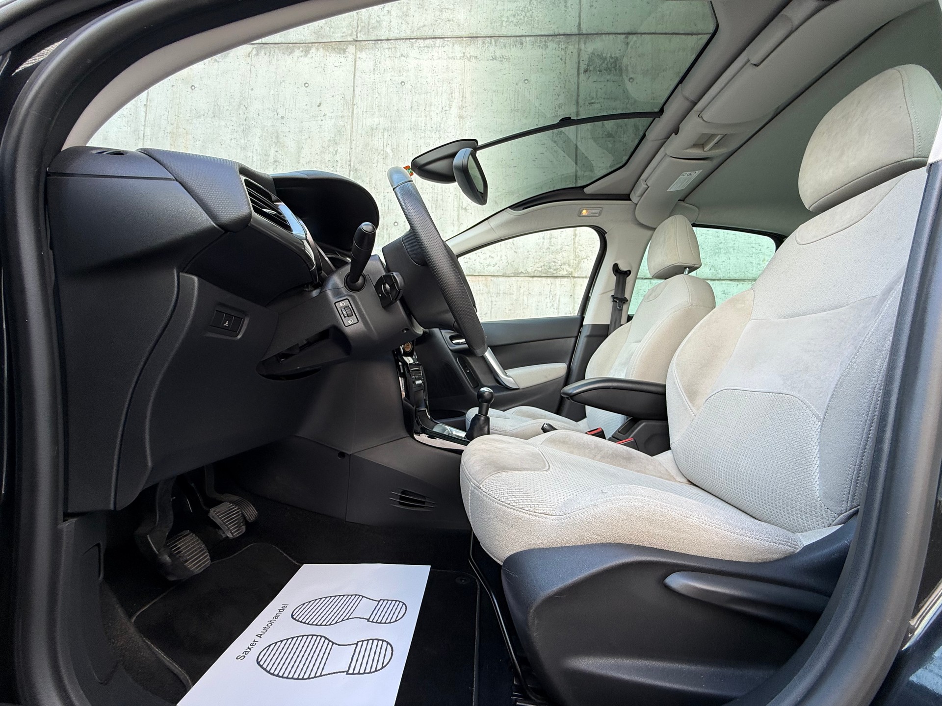 CITROEN C3 1.6i 16V Exclusive-image-10