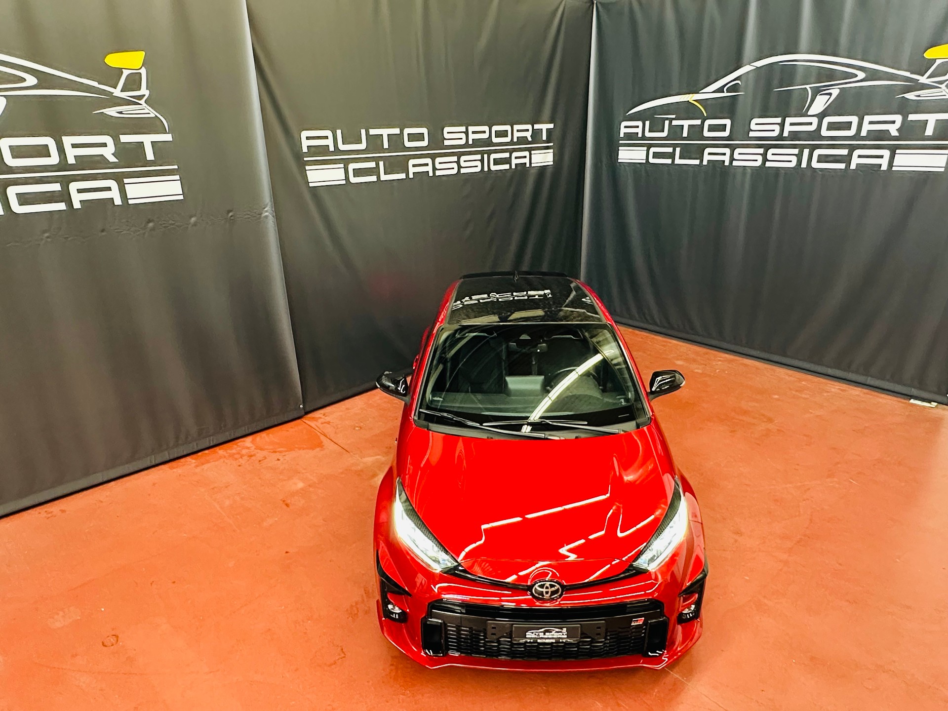 TOYOTA Yaris 1.6 GR Sport Pack Circuit-image-1