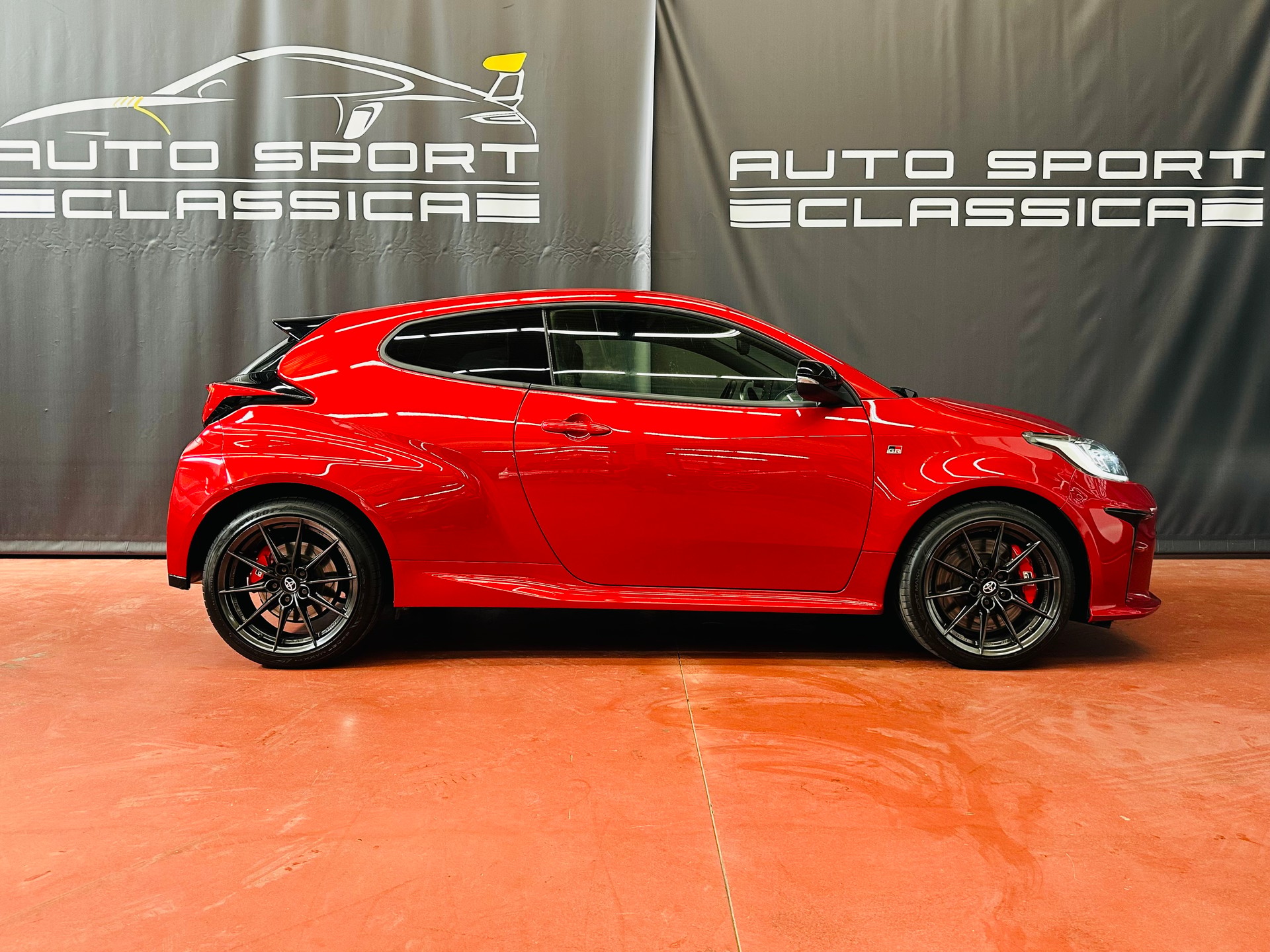 TOYOTA Yaris 1.6 GR Sport Pack Circuit-image-4