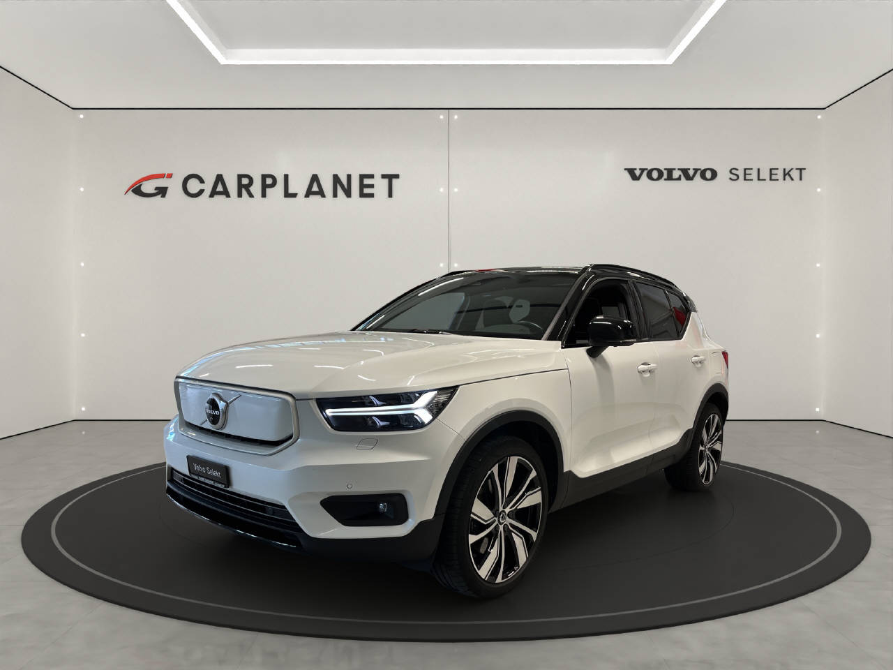 VOLVO XC40 P8 Twin R-Design AWD-image-0