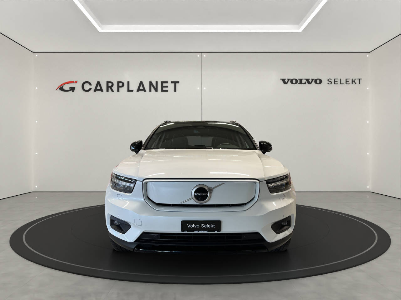 VOLVO XC40 P8 Twin R-Design AWD-image-1