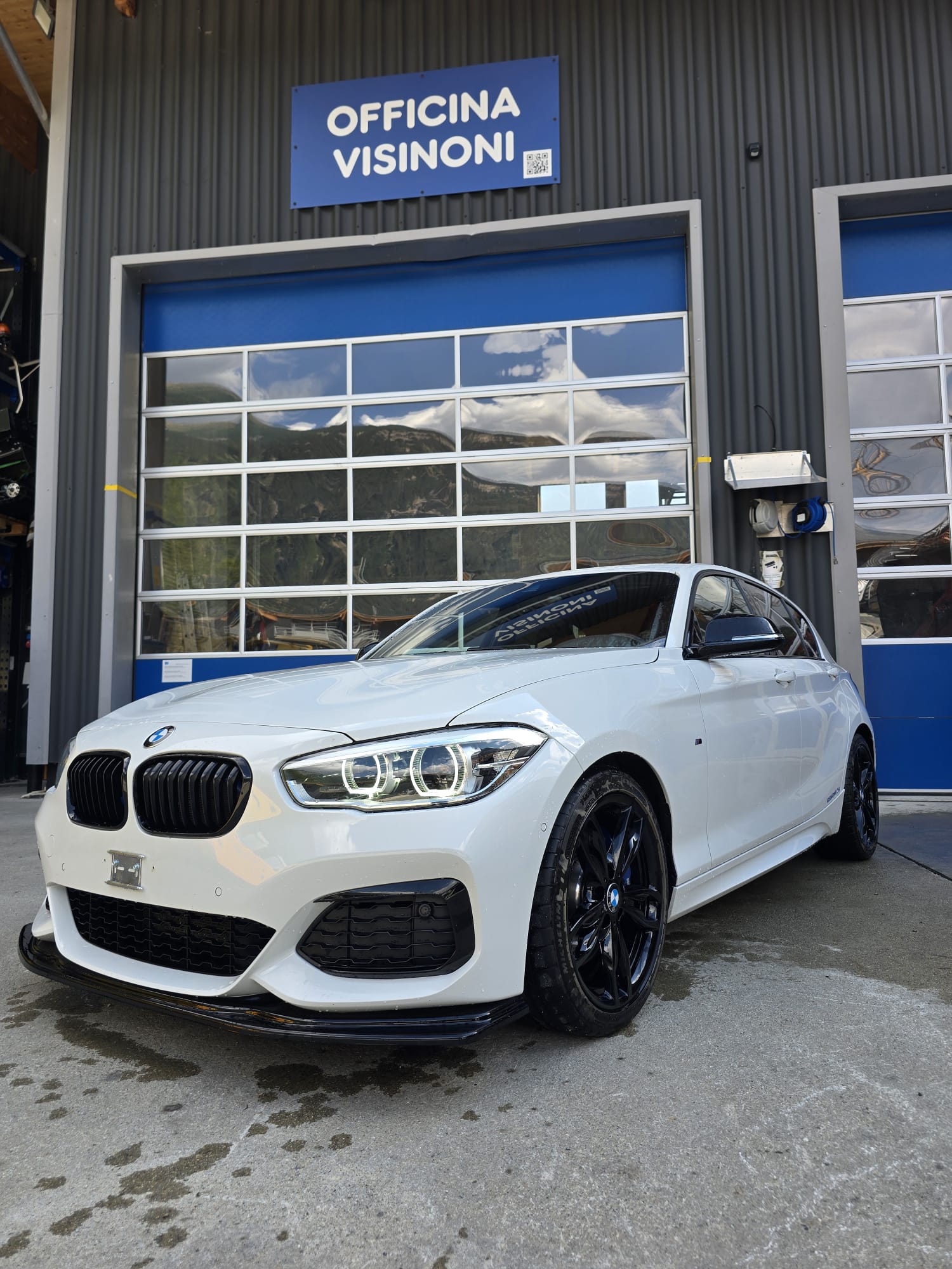 BMW M140i xDrive-image-1