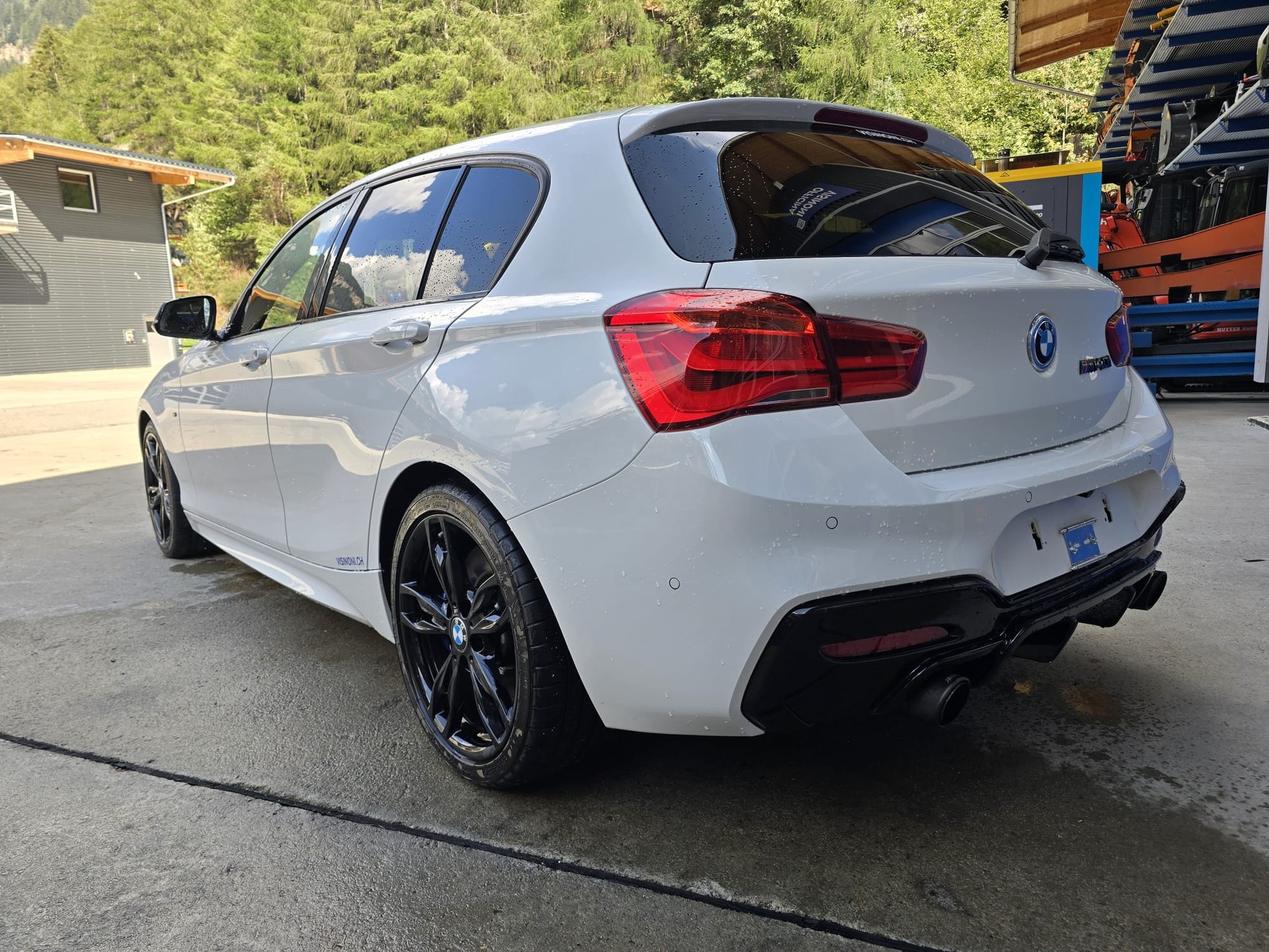 BMW M140i xDrive-image-3