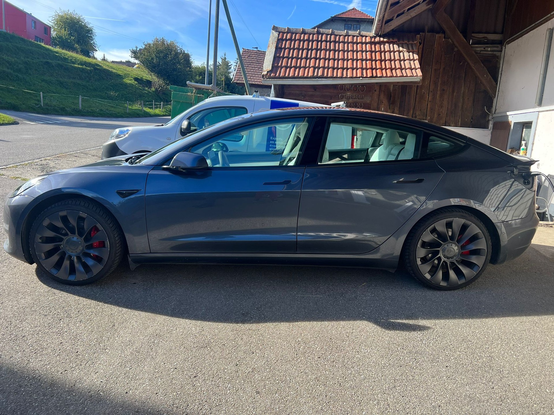 TESLA Performance D-image-1
