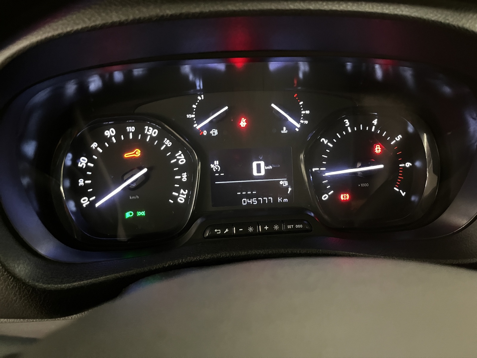 OPEL Vivaro Kombi 2.7 t M 1.5 CDTI 102 Essentia S/S-image-10