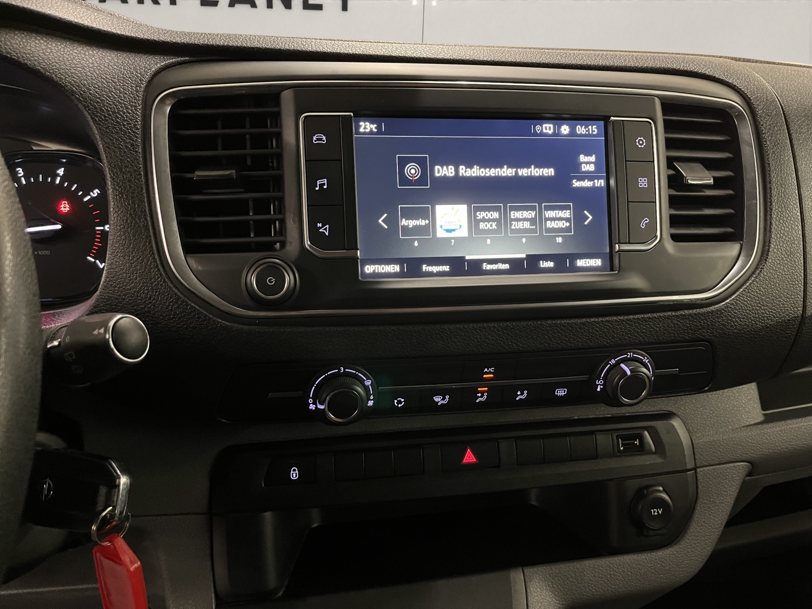 OPEL Vivaro Kombi 2.7 t M 1.5 CDTI 102 Essentia S/S-image-11