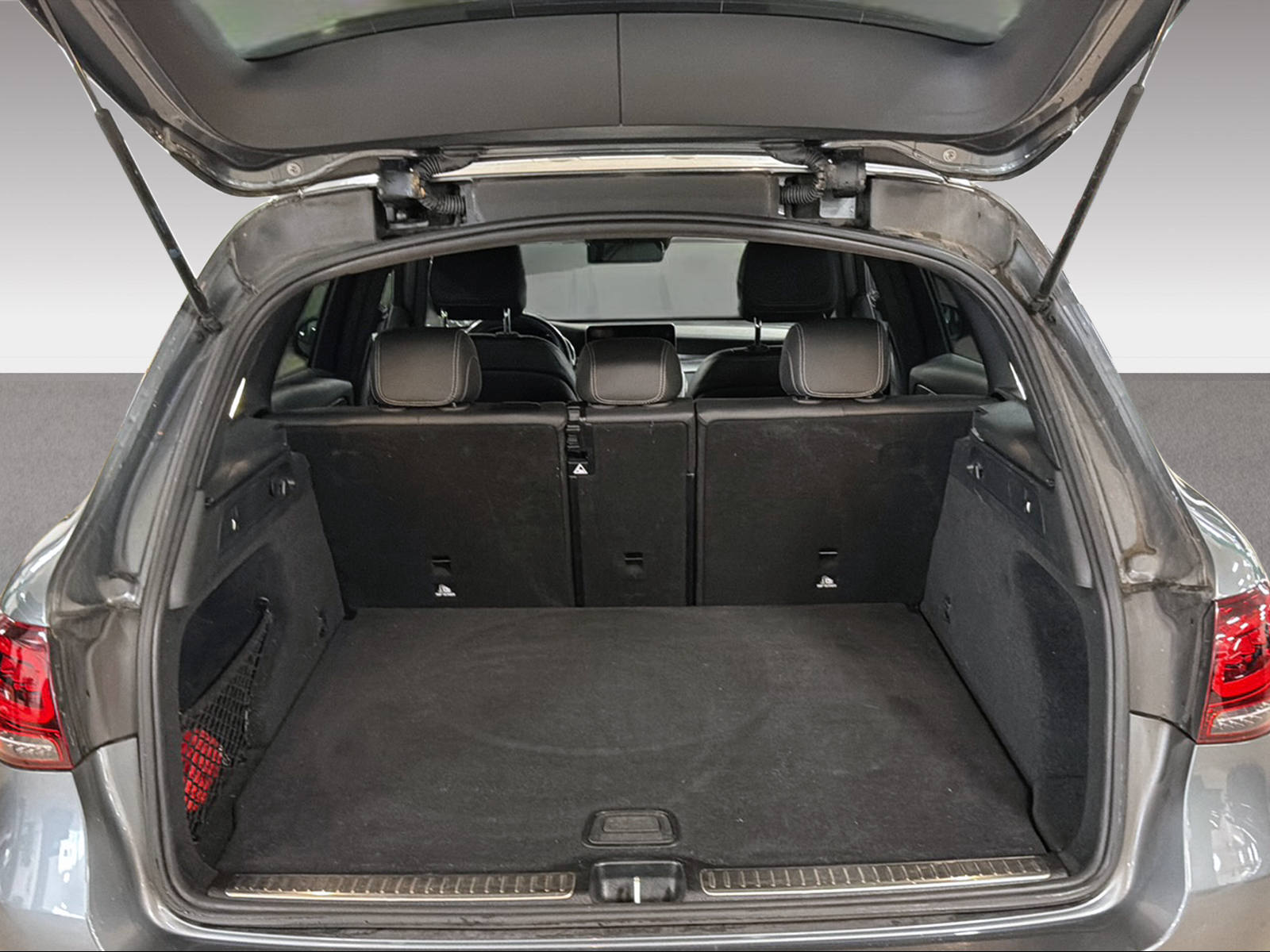 MERCEDES-BENZ GLC-Klasse X253 GLC 220 d AMG Line 4m-image-5