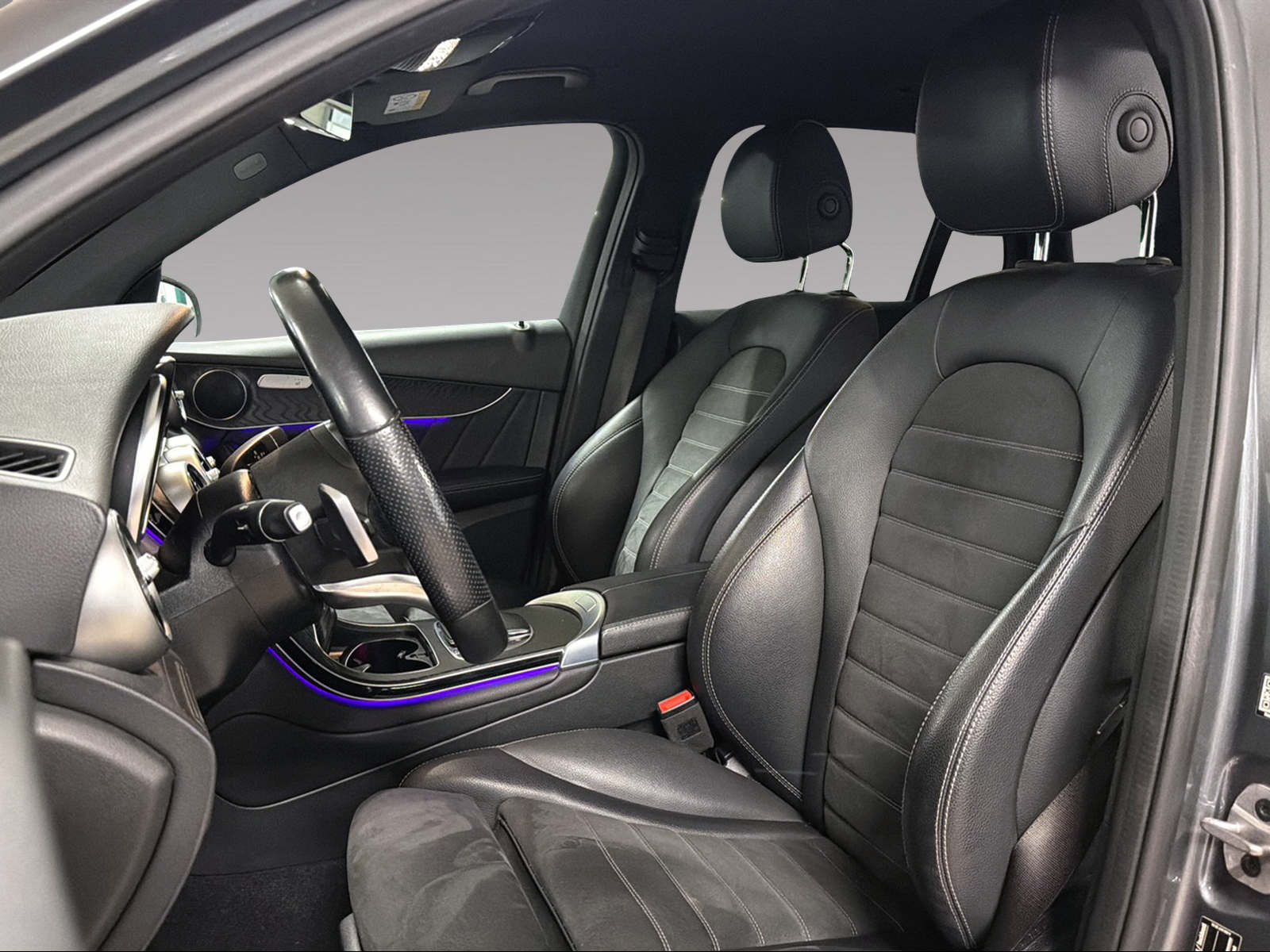 MERCEDES-BENZ GLC-Klasse X253 GLC 220 d AMG Line 4m-image-6
