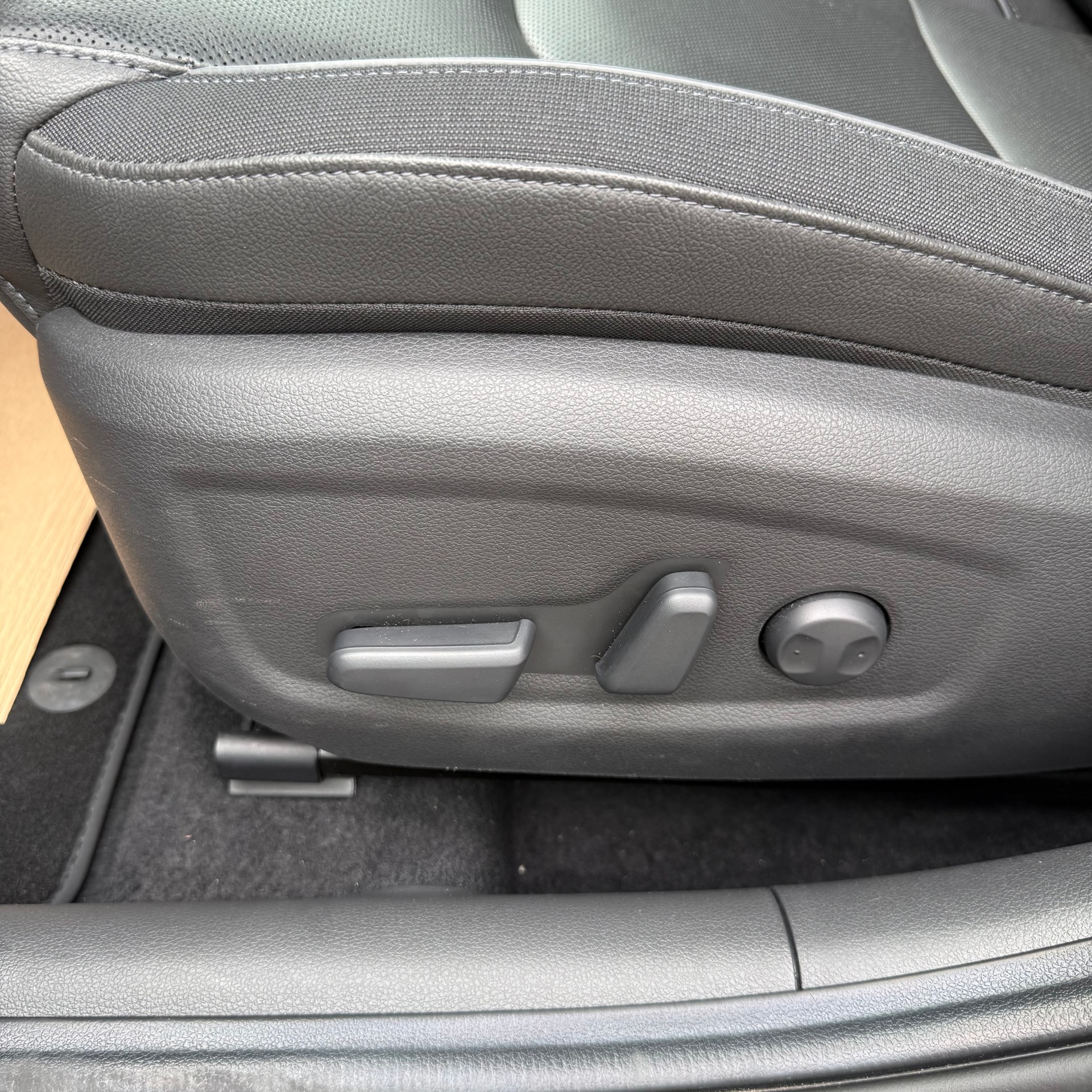 HYUNDAI i30 1.5 T-GDi Vertex 48V MH DCT *CH-FAHRZEUG*-image-10