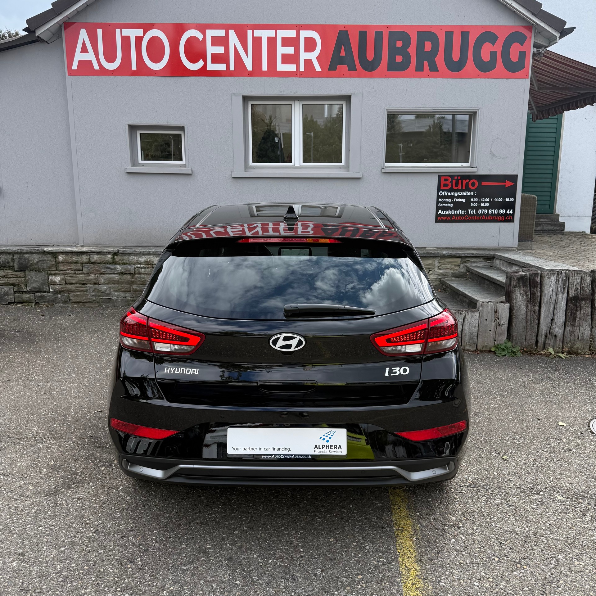 HYUNDAI i30 1.5 T-GDi Vertex 48V MH DCT *CH-FAHRZEUG*-image-4