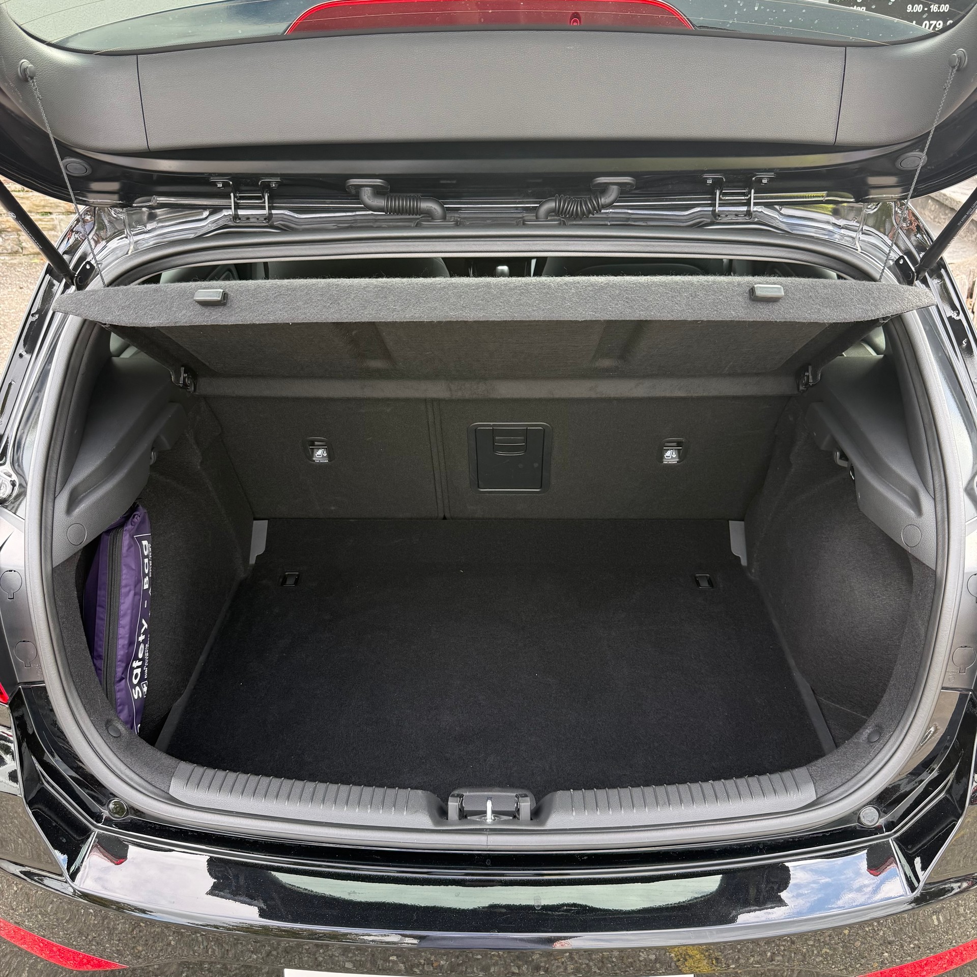 HYUNDAI i30 1.5 T-GDi Vertex 48V MH DCT *CH-FAHRZEUG*-image-24
