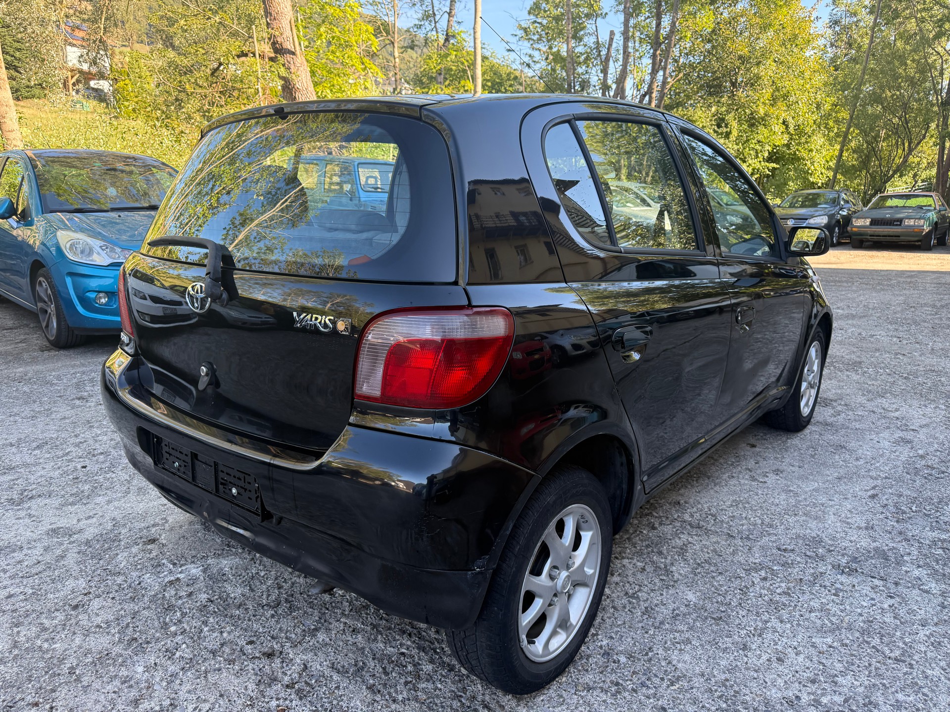 TOYOTA Yaris 1.3 Linea Sol-image-3