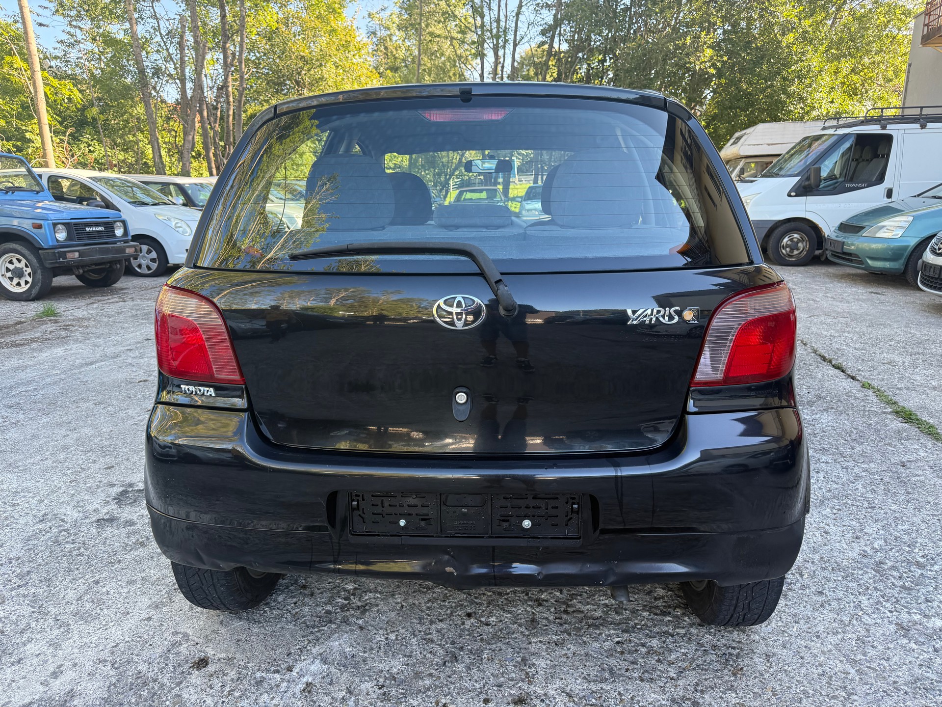 TOYOTA Yaris 1.3 Linea Sol-image-4