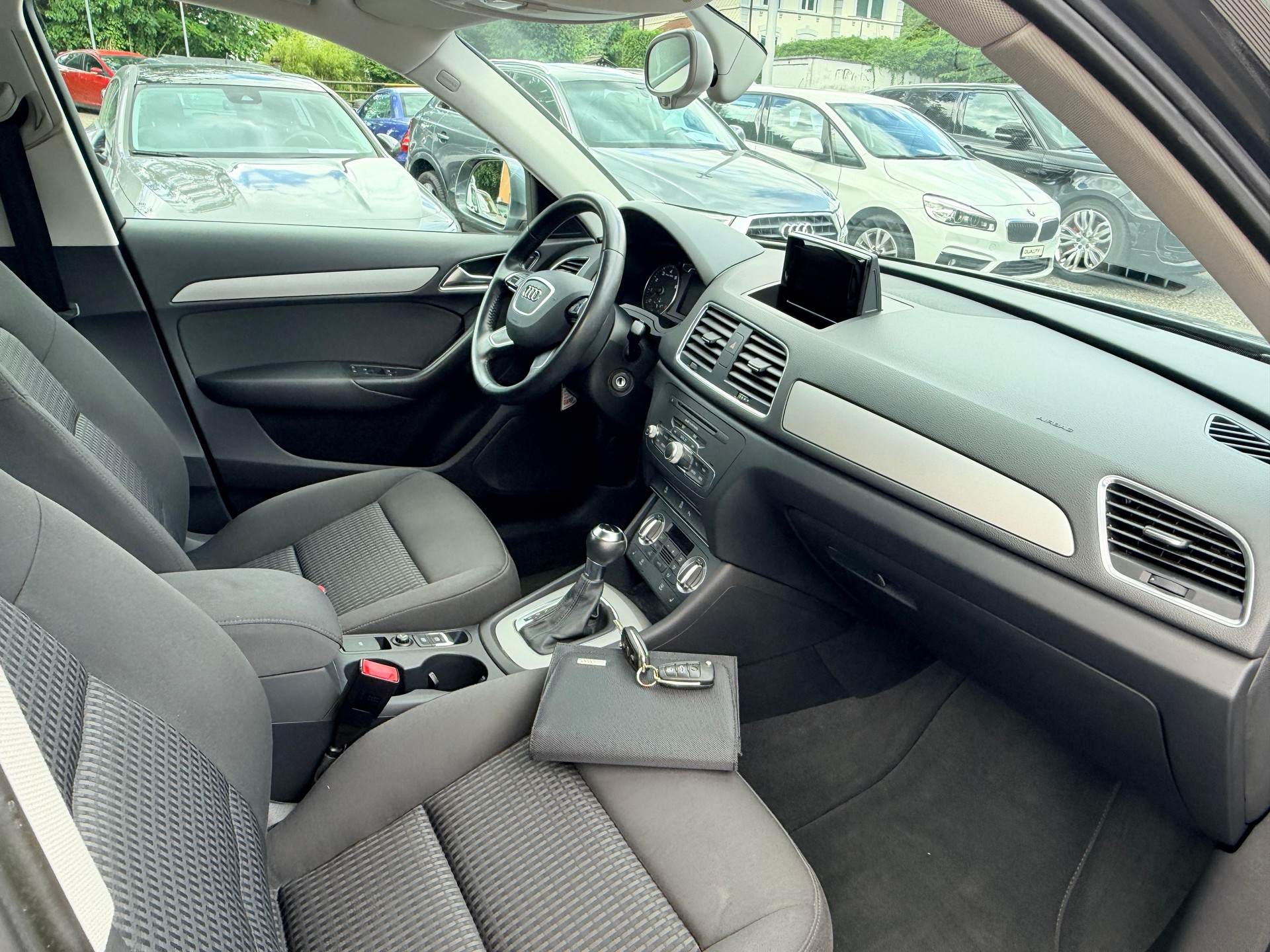 AUDI Q3 1.4 TFSI S-tronic-image-10