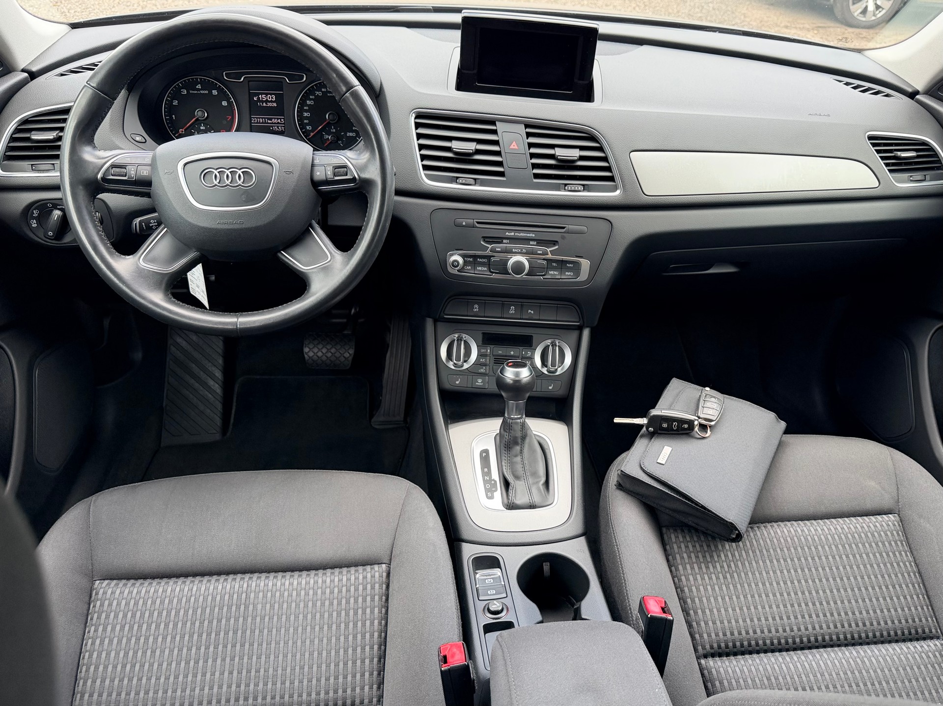 AUDI Q3 1.4 TFSI S-tronic-image-7