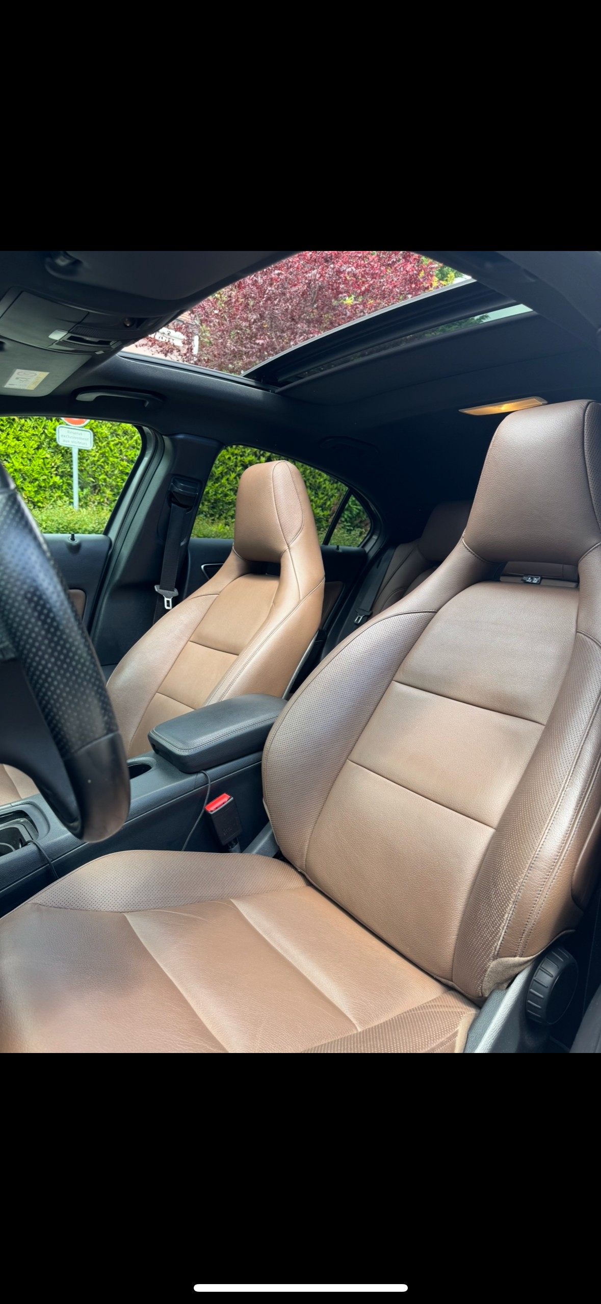 MERCEDES-BENZ A 220-image-4