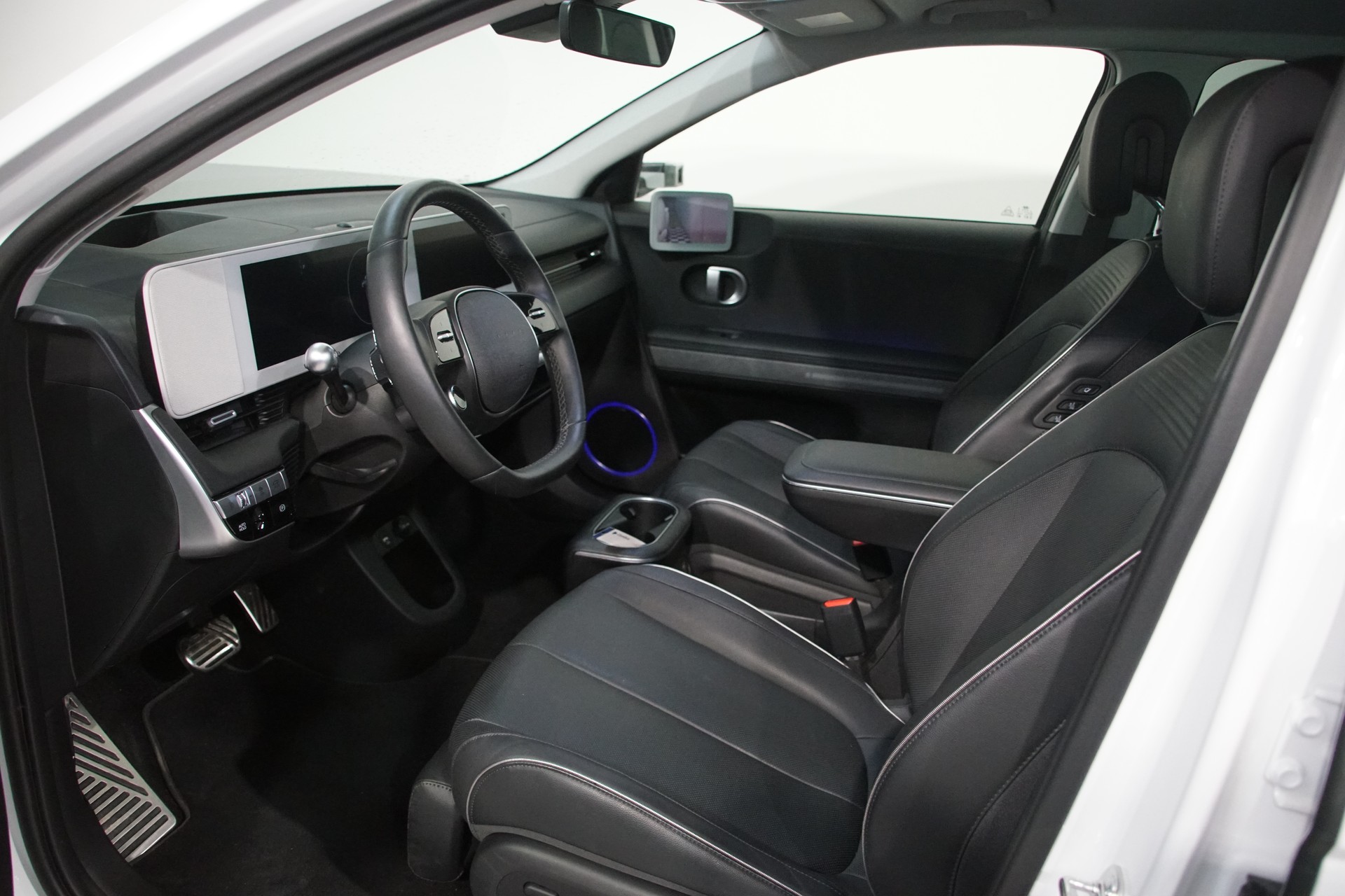 HYUNDAI Ioniq 5 77kWh Vertex 4WD ++SWISS++-image-18