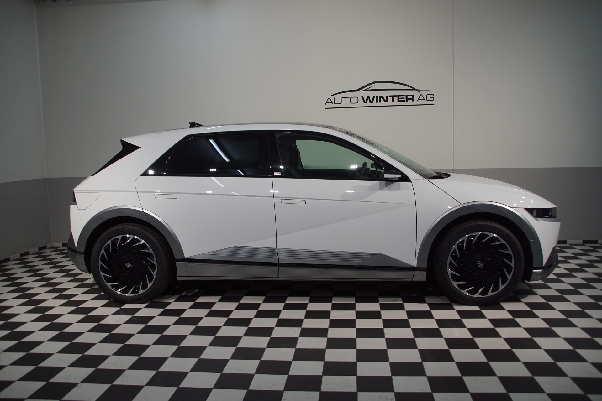 HYUNDAI Ioniq 5 77kWh Vertex 4WD ++SWISS++-image-6