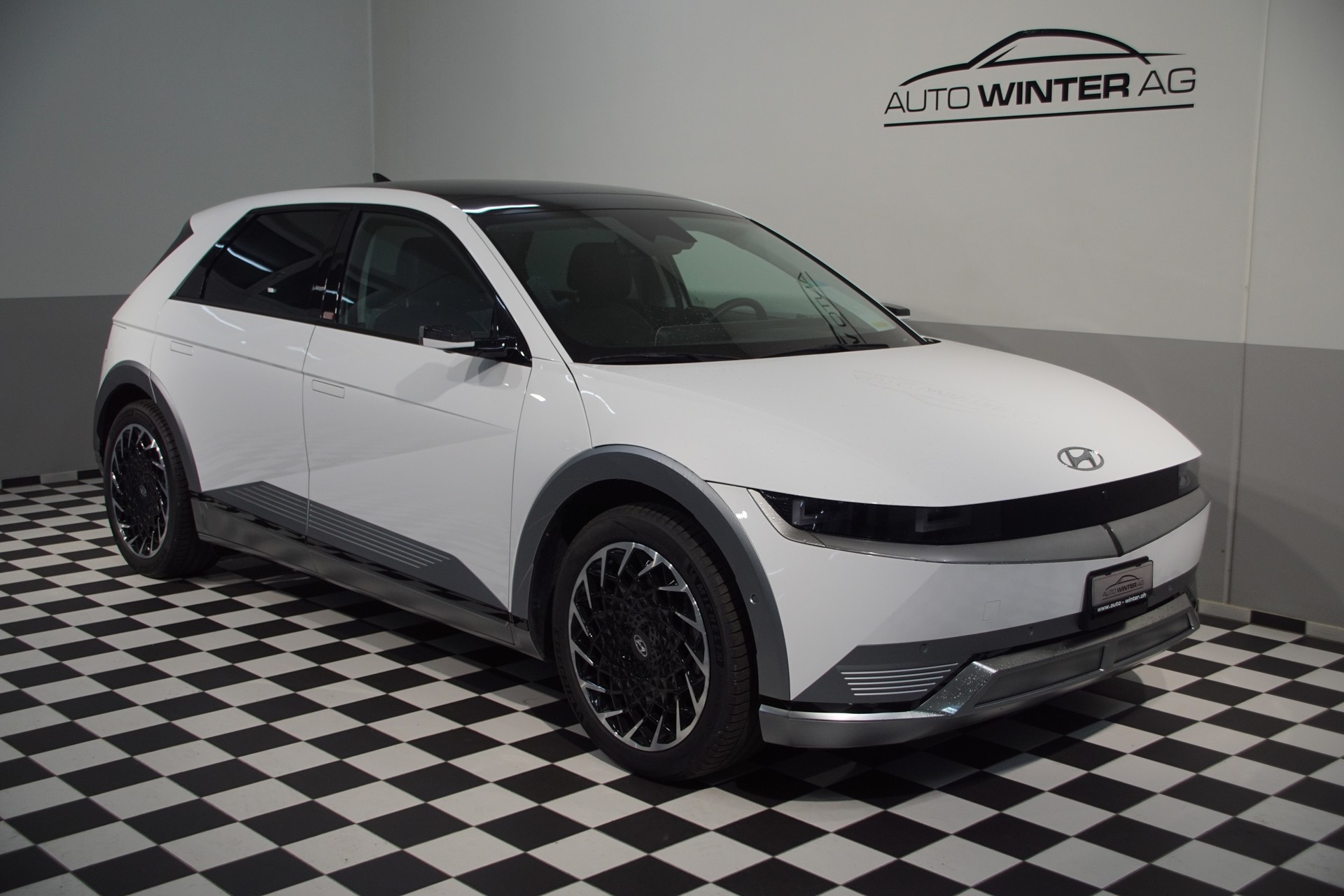 HYUNDAI Ioniq 5 77kWh Vertex 4WD ++SWISS++-image-2