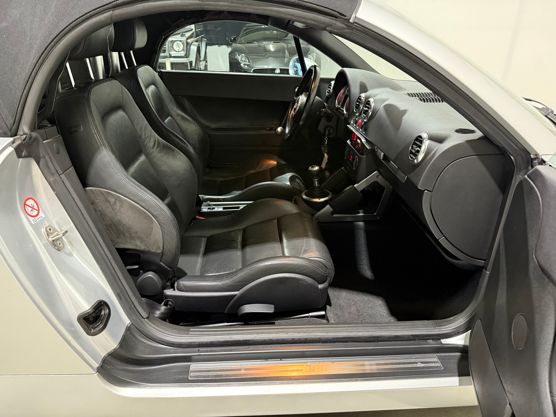 AUDI TT Roadster 1.8 T-image-14