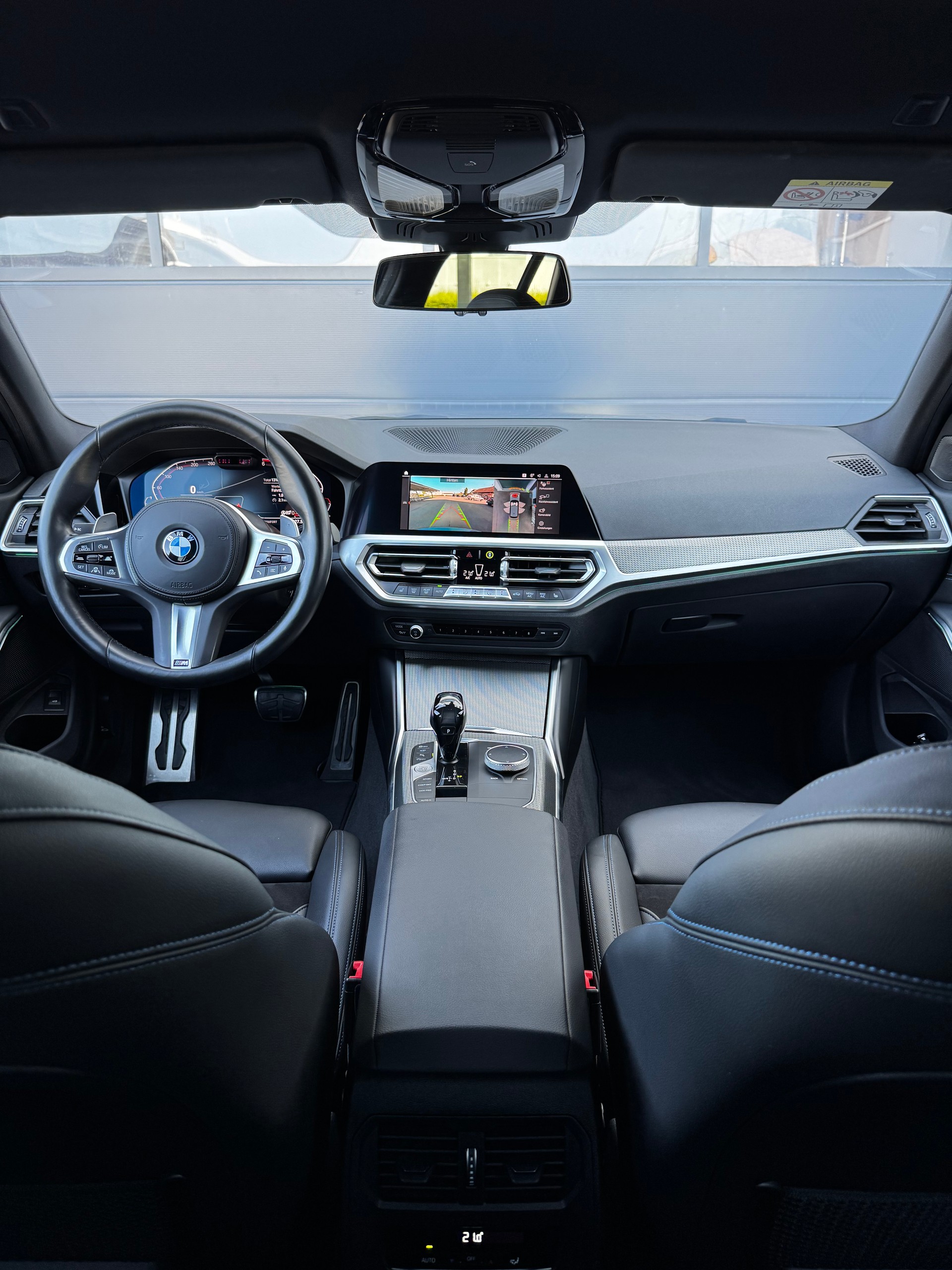 BMW 330d xDrive Touring Steptronic M Sport-image-10