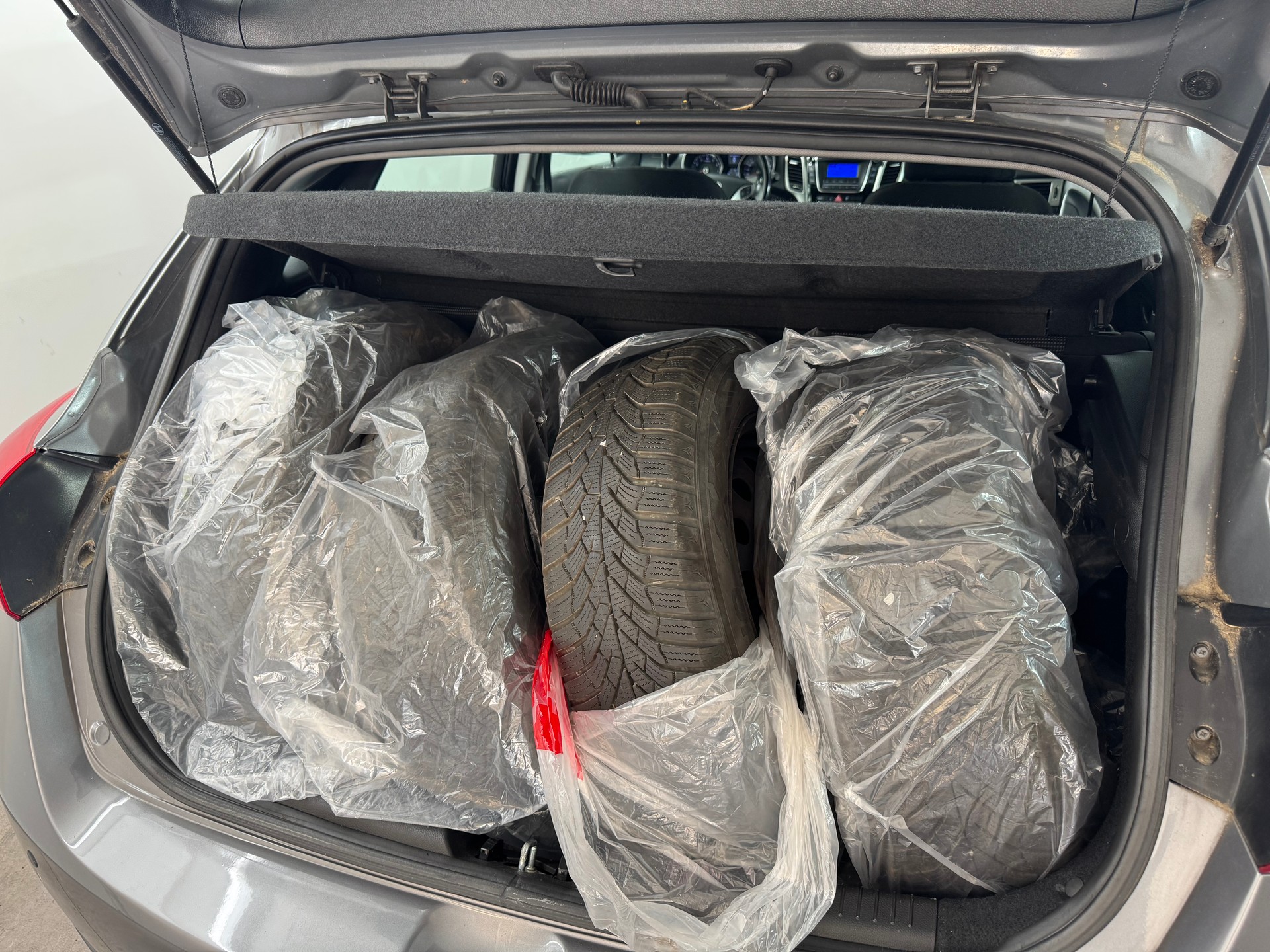 HYUNDAI i30 1.4 Comfort-image-15