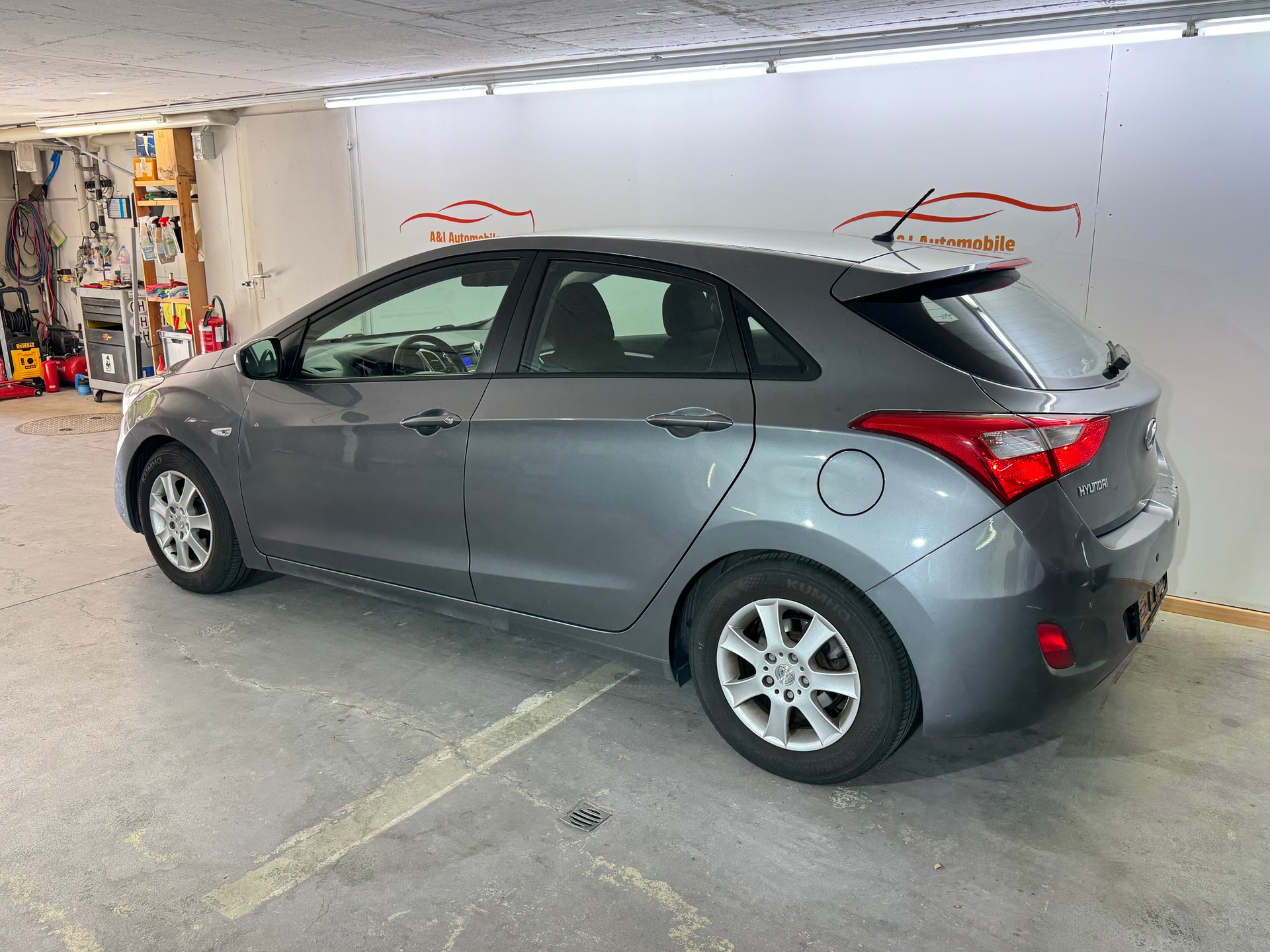 HYUNDAI i30 1.4 Comfort-image-3
