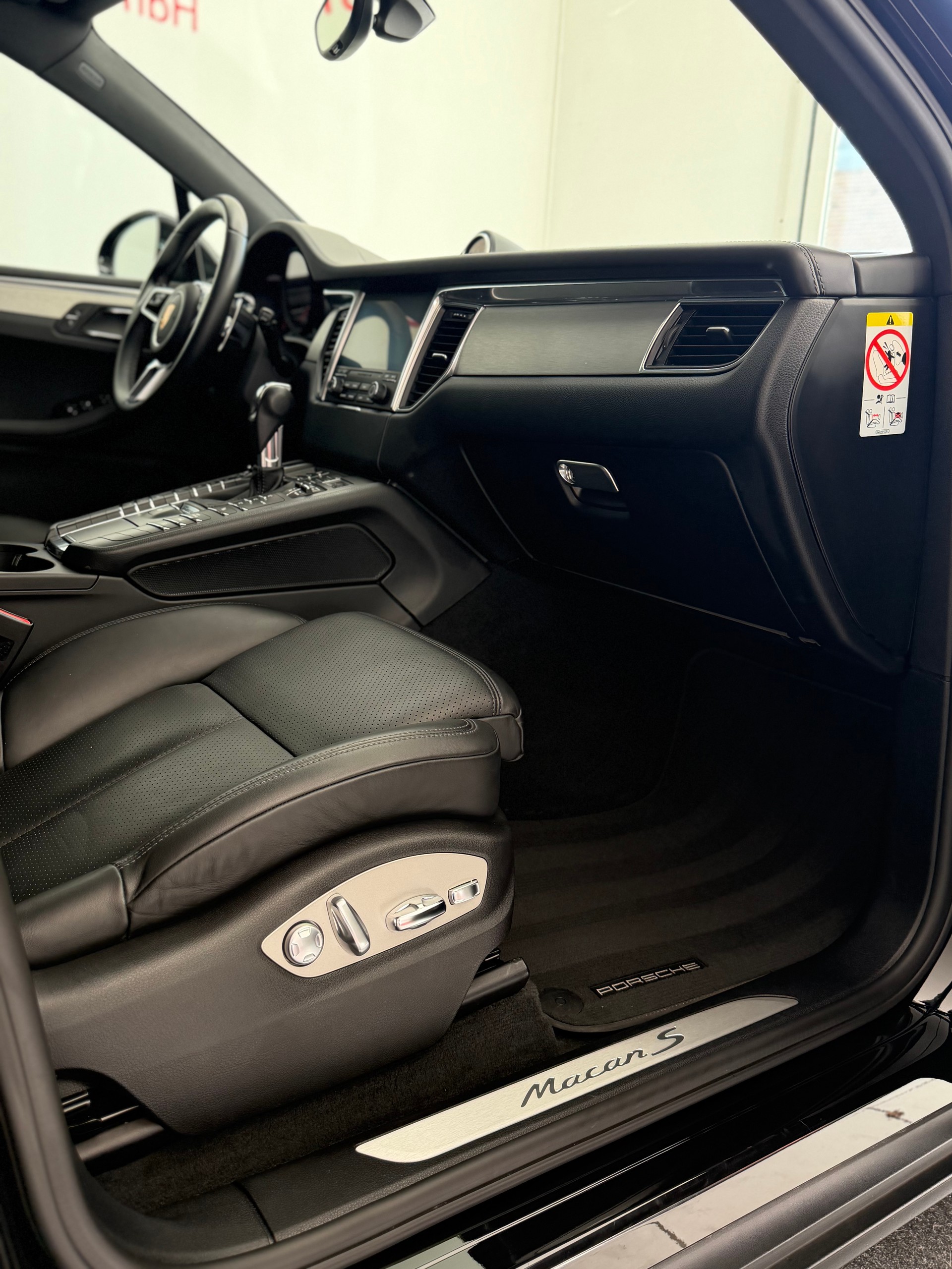 PORSCHE Macan 3.0 V6 S-image-11