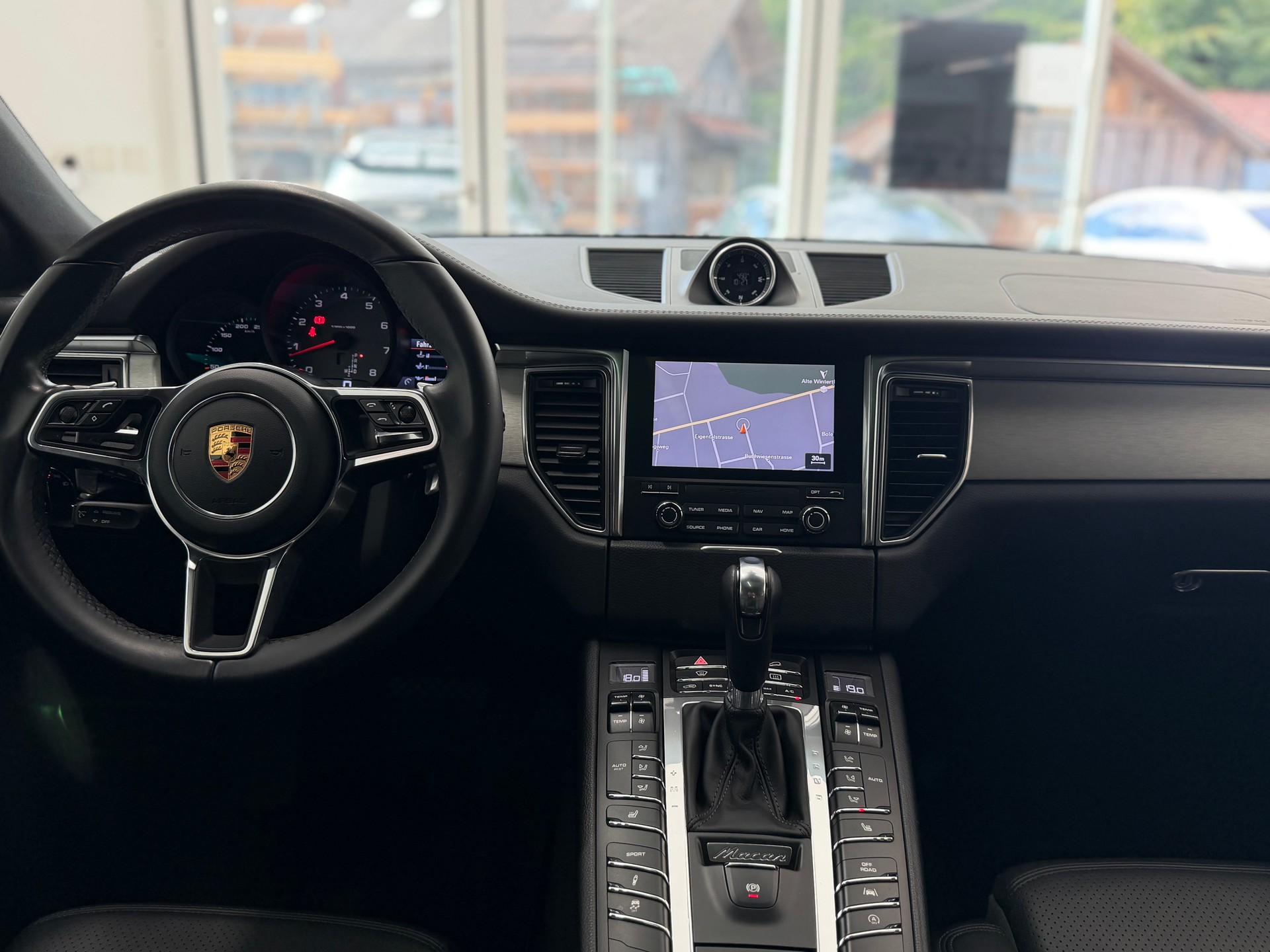 PORSCHE Macan 3.0 V6 S-image-17