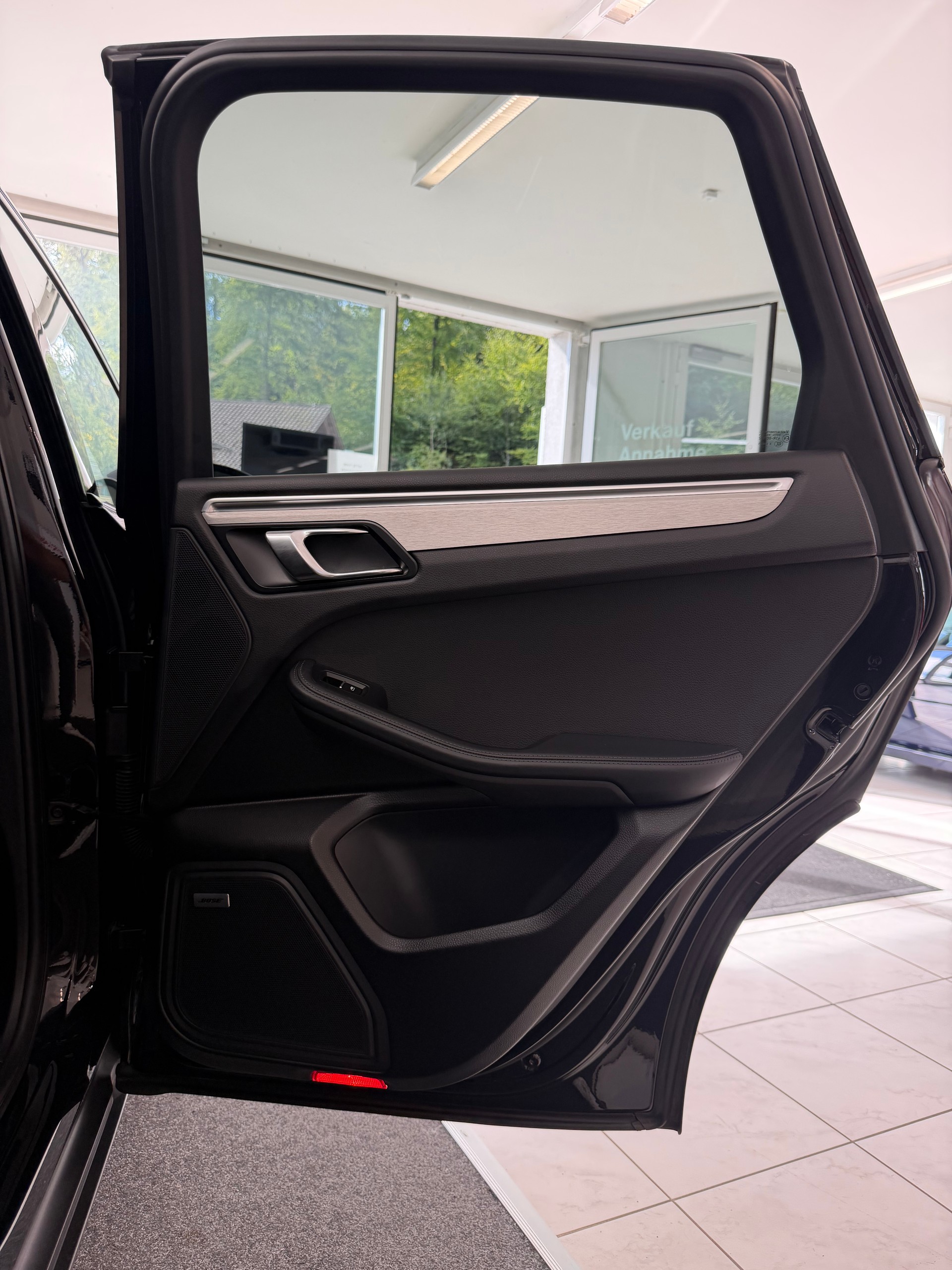 PORSCHE Macan 3.0 V6 S-image-14