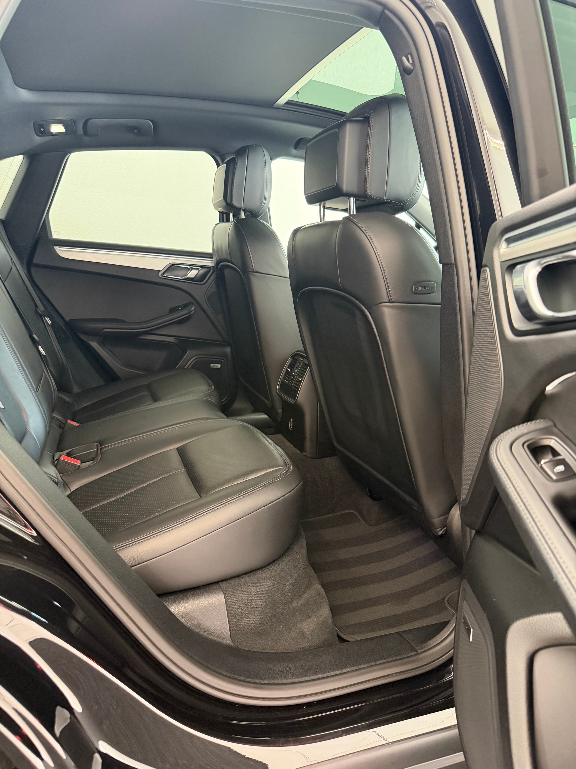 PORSCHE Macan 3.0 V6 S-image-15