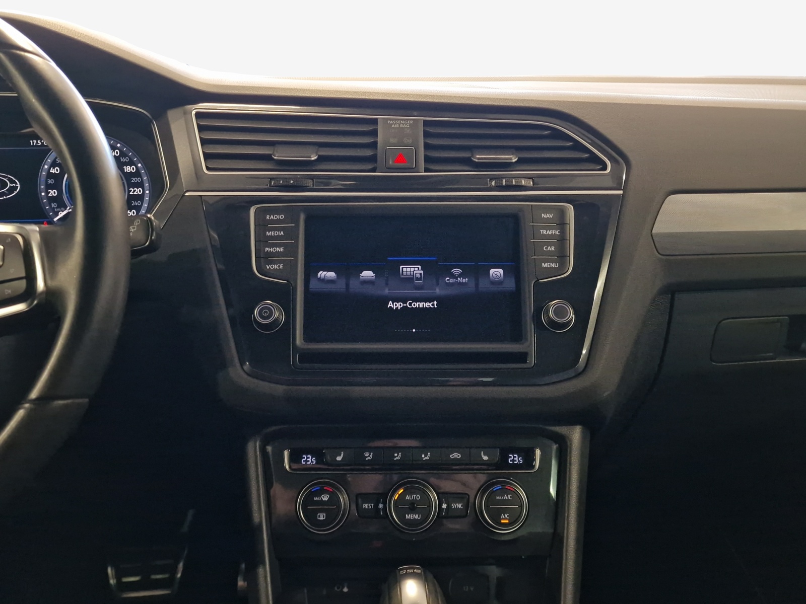 VW Tiguan 2.0 TDI SCR Highline 4Motion DSG-image-10