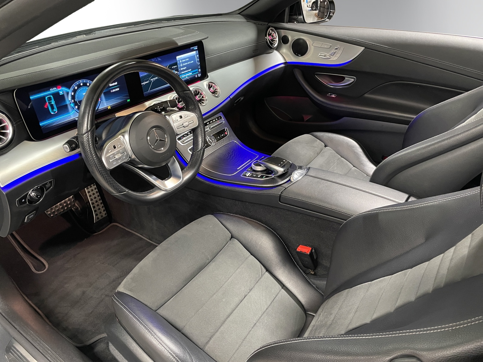 MERCEDES-BENZ E 200 Cabriolet Avantgarde 9G-Tronic-image-6