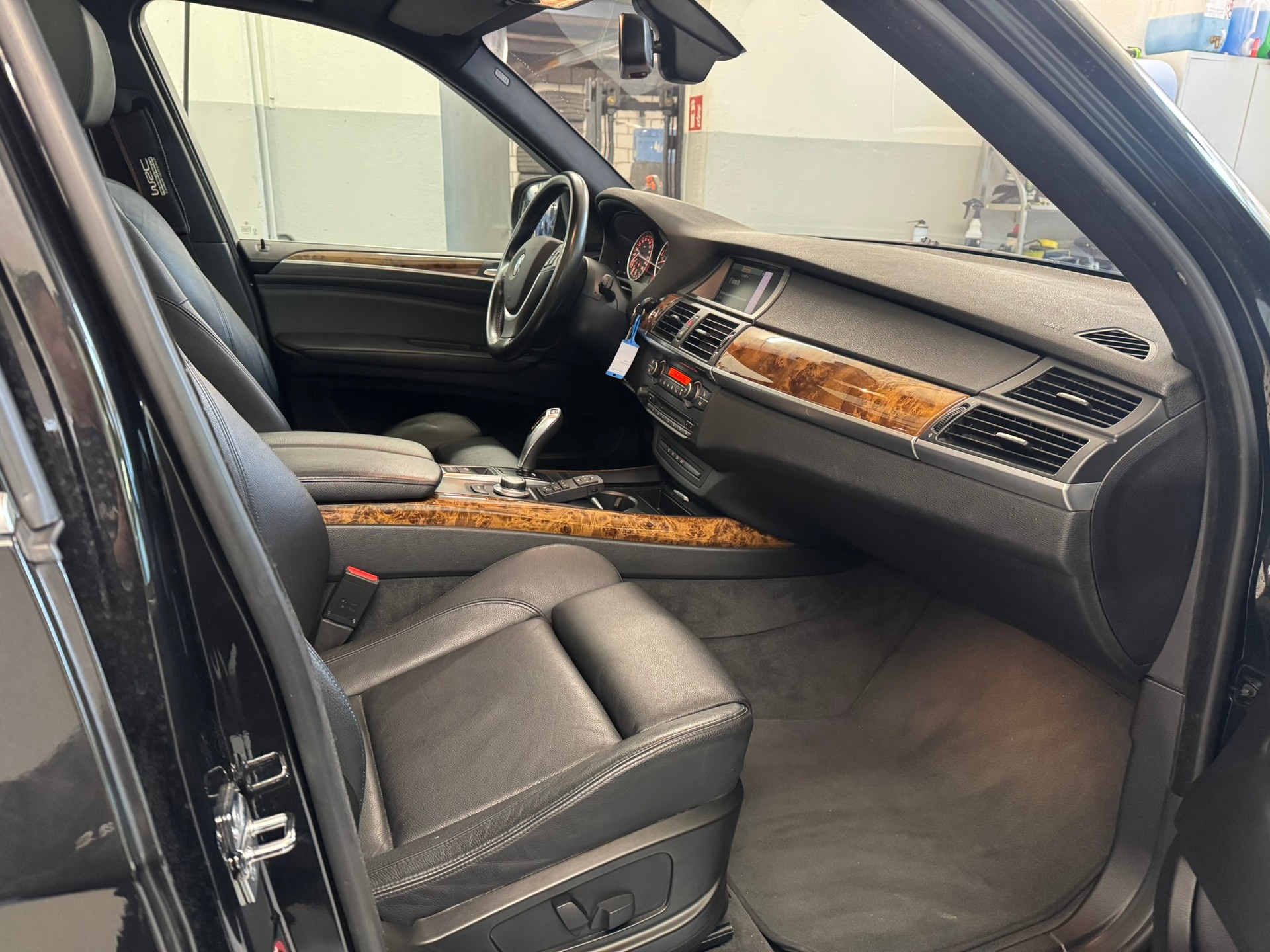 BMW X5 xDrive 35d (3.0sd) Steptronic-image-11
