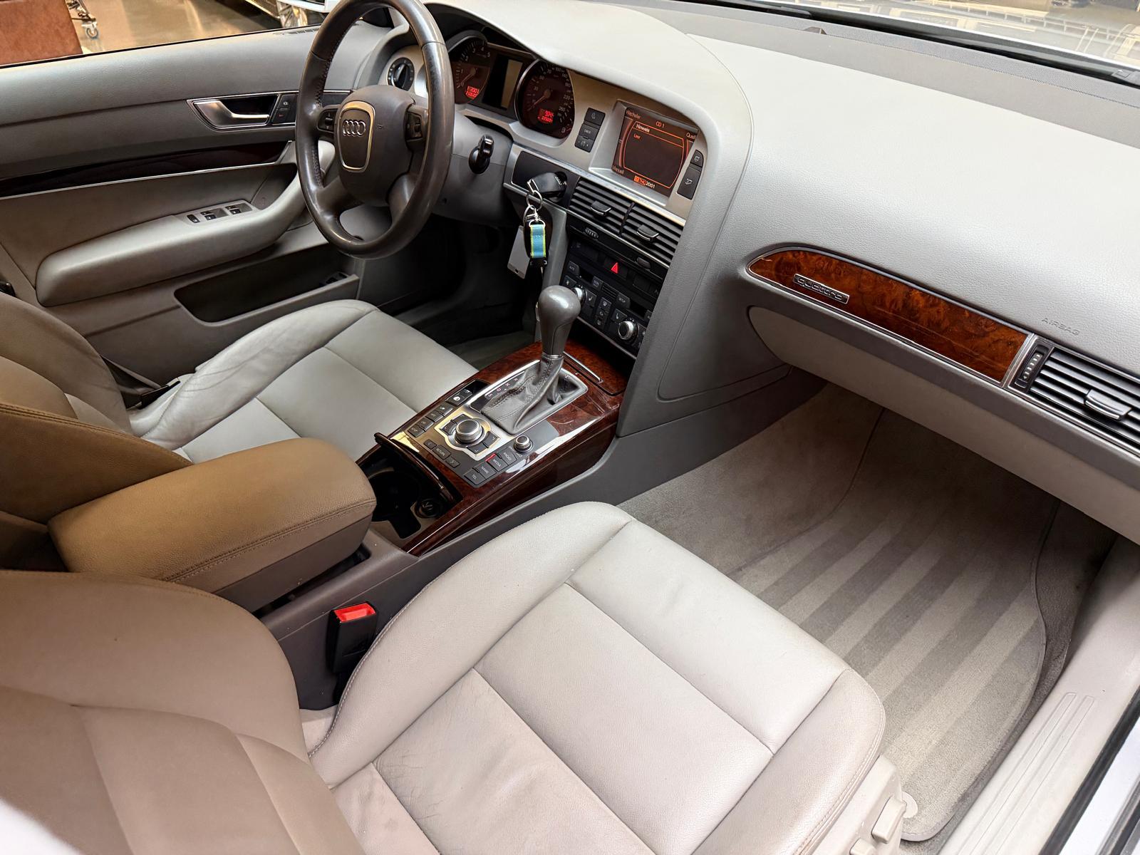 AUDI A6 2.8 V6 FSI quattro-image-16