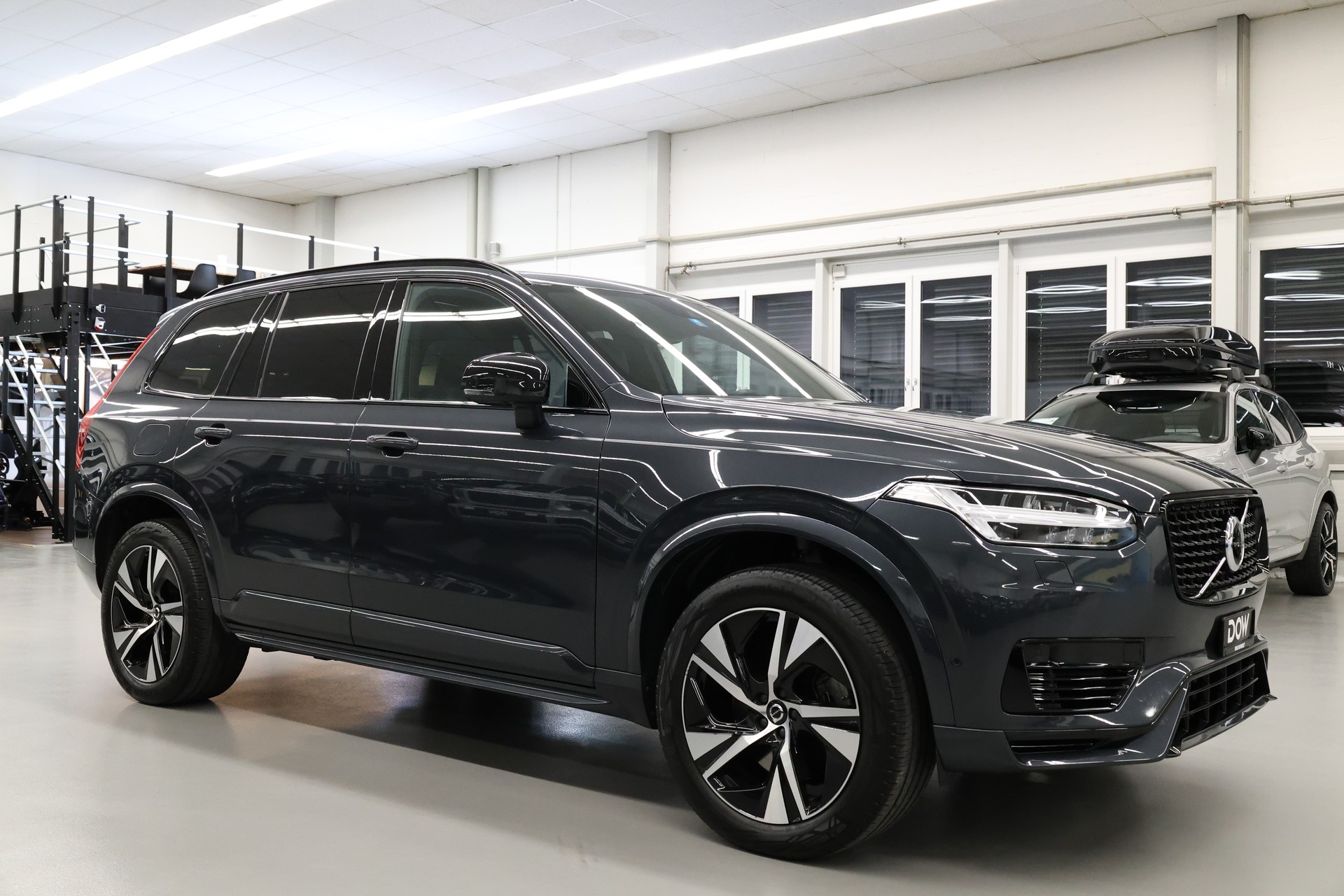 VOLVO XC90 2.0 T8 TE R-Design 7P. eAWD-showroom-element-1