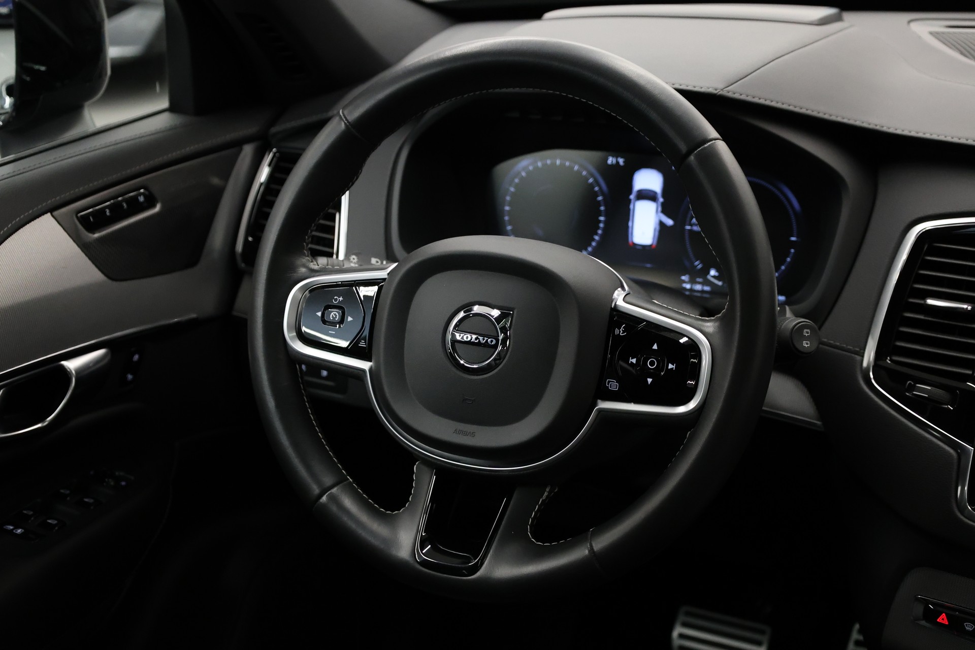 VOLVO XC90 2.0 T8 TE R-Design 7P. eAWD-image-18