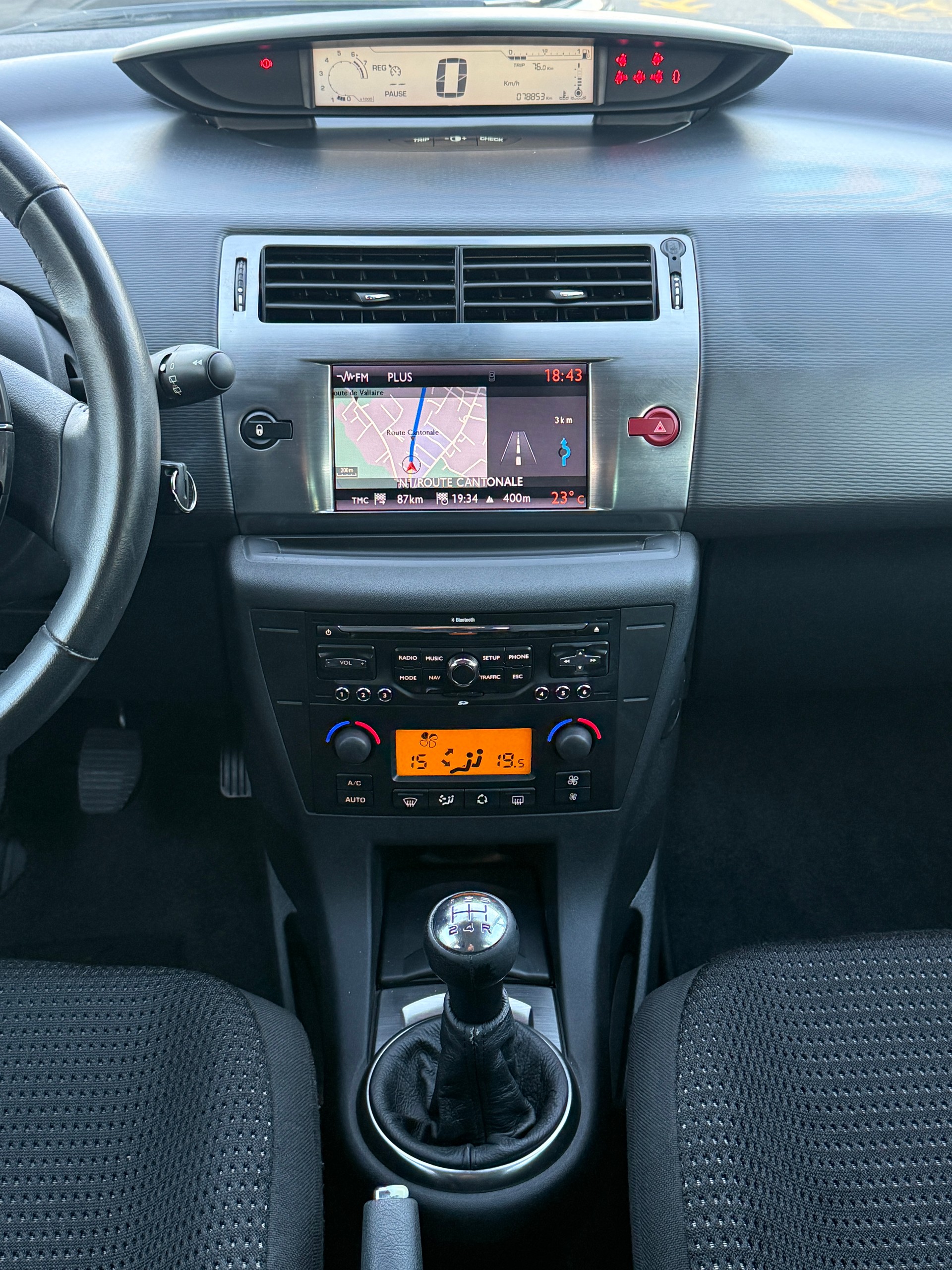 CITROEN C4 Berline 1.6i 16V VTR - Véhicule 1ère main - Nouvelle Expertise & Grand Service Fait : 03.10.2026 - Distribution par Chaîne.-image-16
