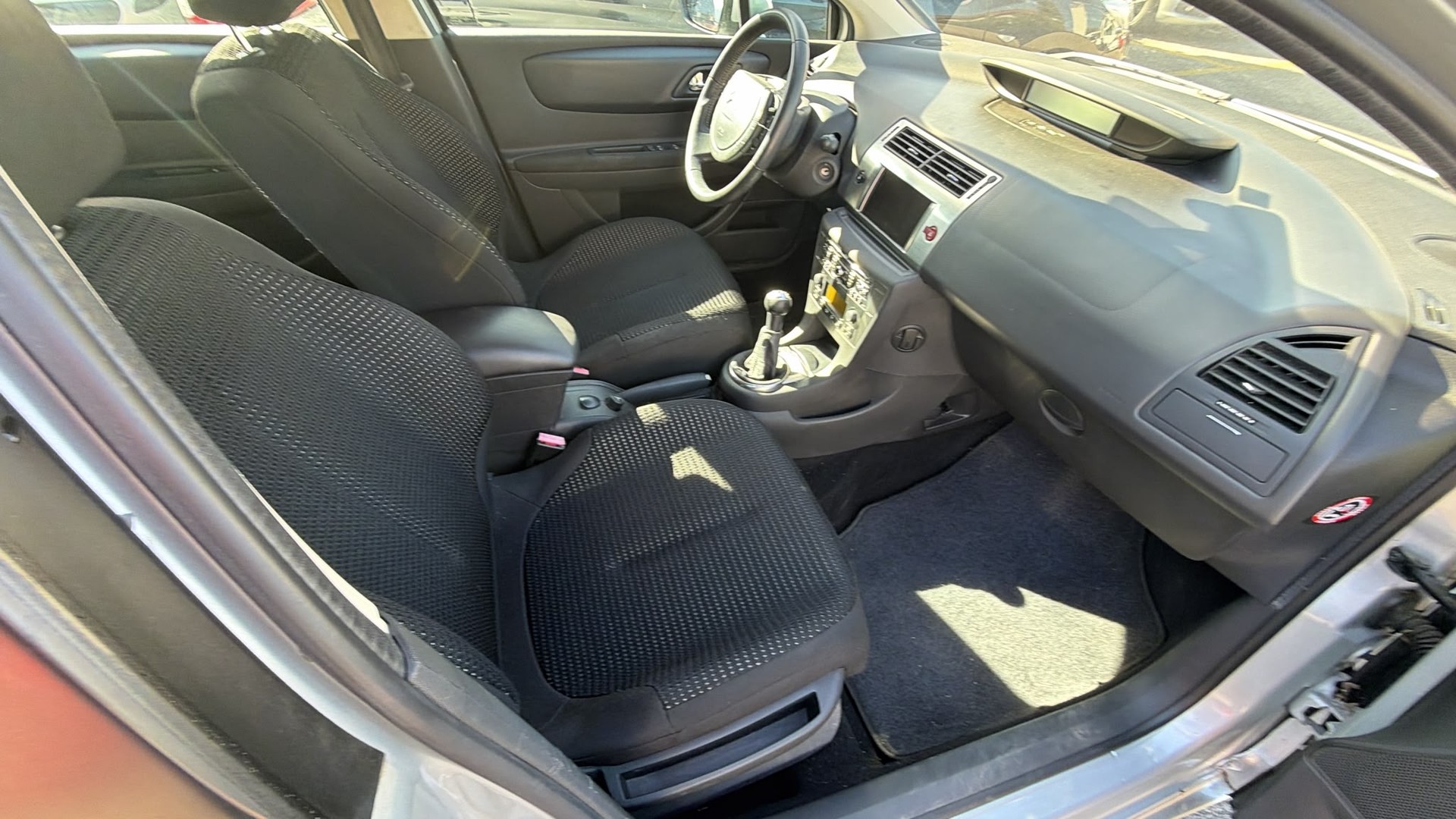CITROEN C4 Berline 1.6i 16V VTR - Véhicule 1ère main - Nouvelle Expertise & Grand Service Fait : 09.10.2026 - Distribution par Chaîne.-image-13