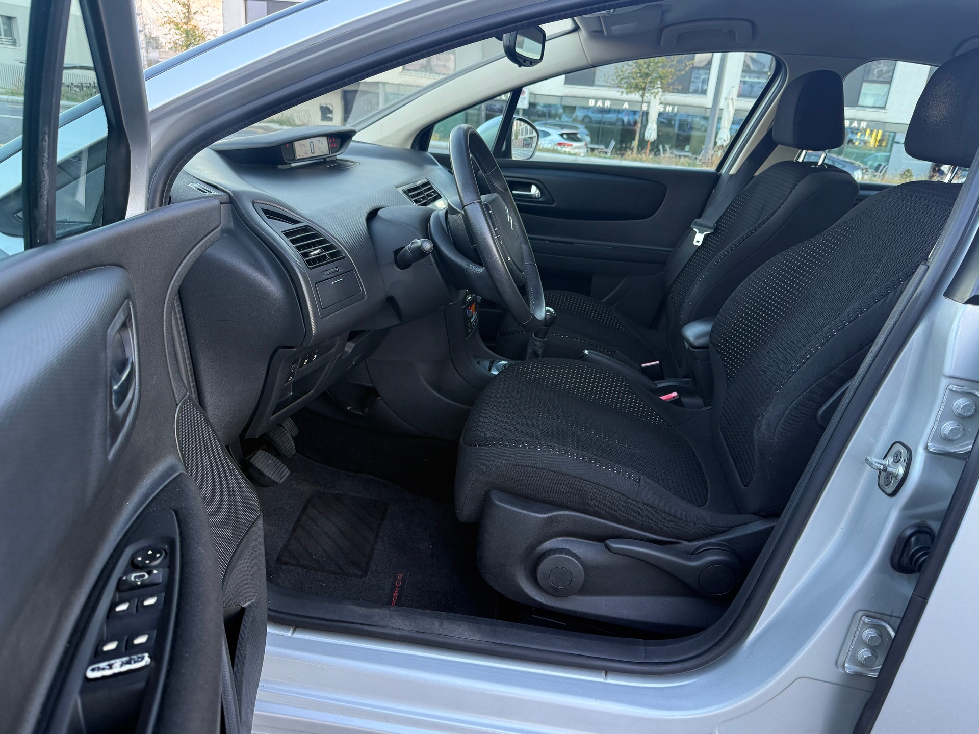 CITROEN C4 Berline 1.6i 16V VTR - Véhicule 1ère main - Nouvelle Expertise & Grand Service Fait : 03.10.2026 - Distribution par Chaîne.-image-18