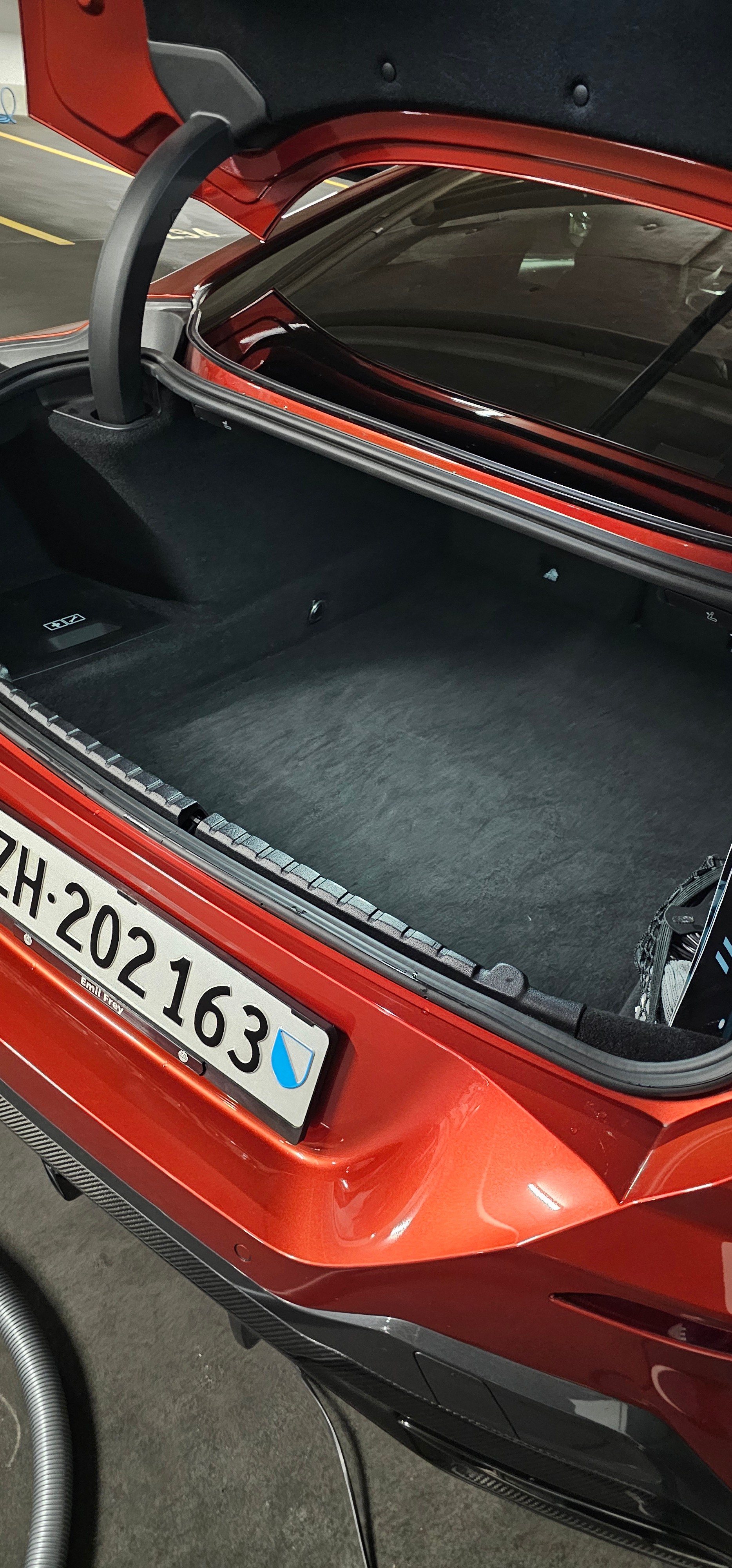 BMW M850i xDrive-image-5