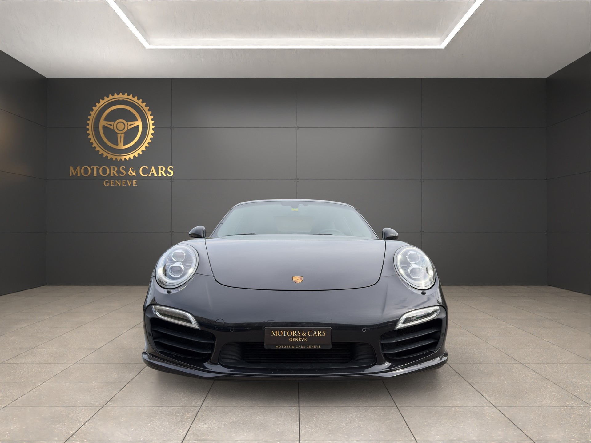 PORSCHE 911 Turbo S PDK-image-2
