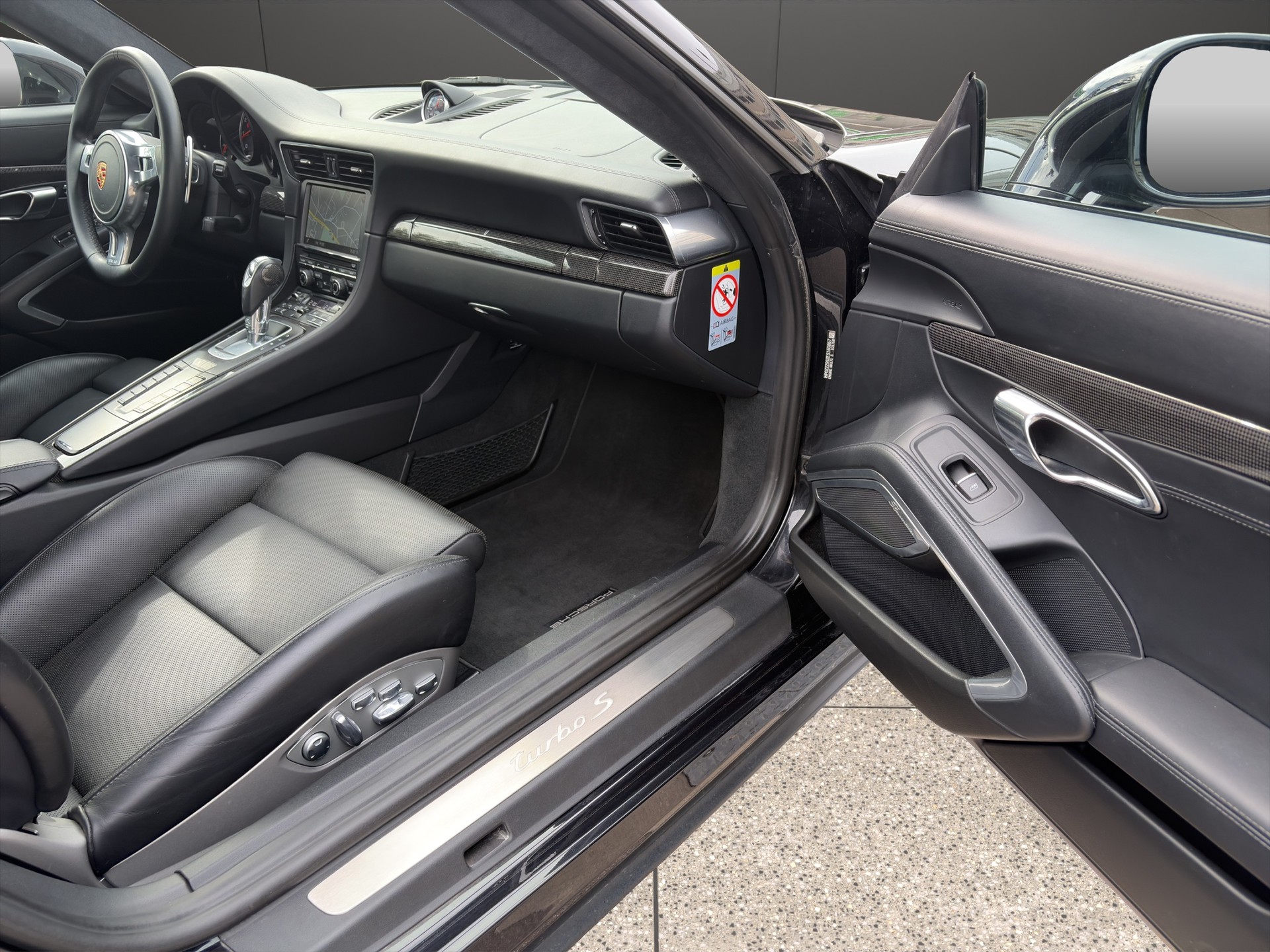 PORSCHE 911 Turbo S PDK-image-10