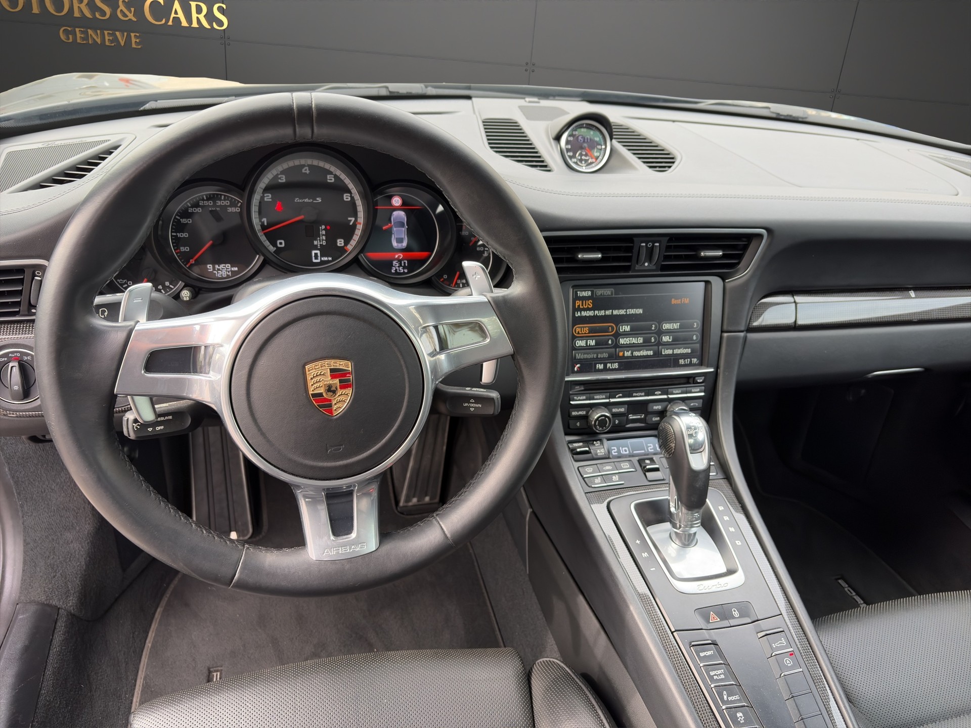 PORSCHE 911 Turbo S PDK-image-13