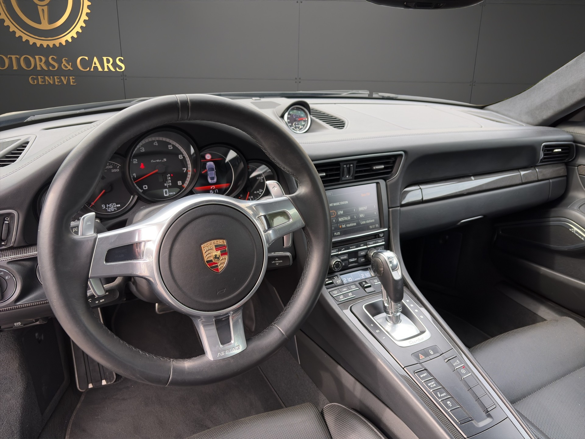 PORSCHE 911 Turbo S PDK-image-12