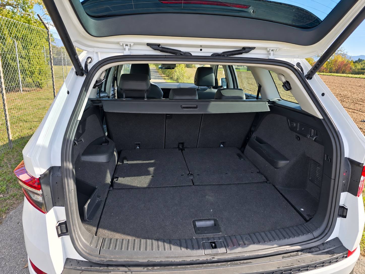 SKODA 2.0 TSI 4x4 Style-image-4