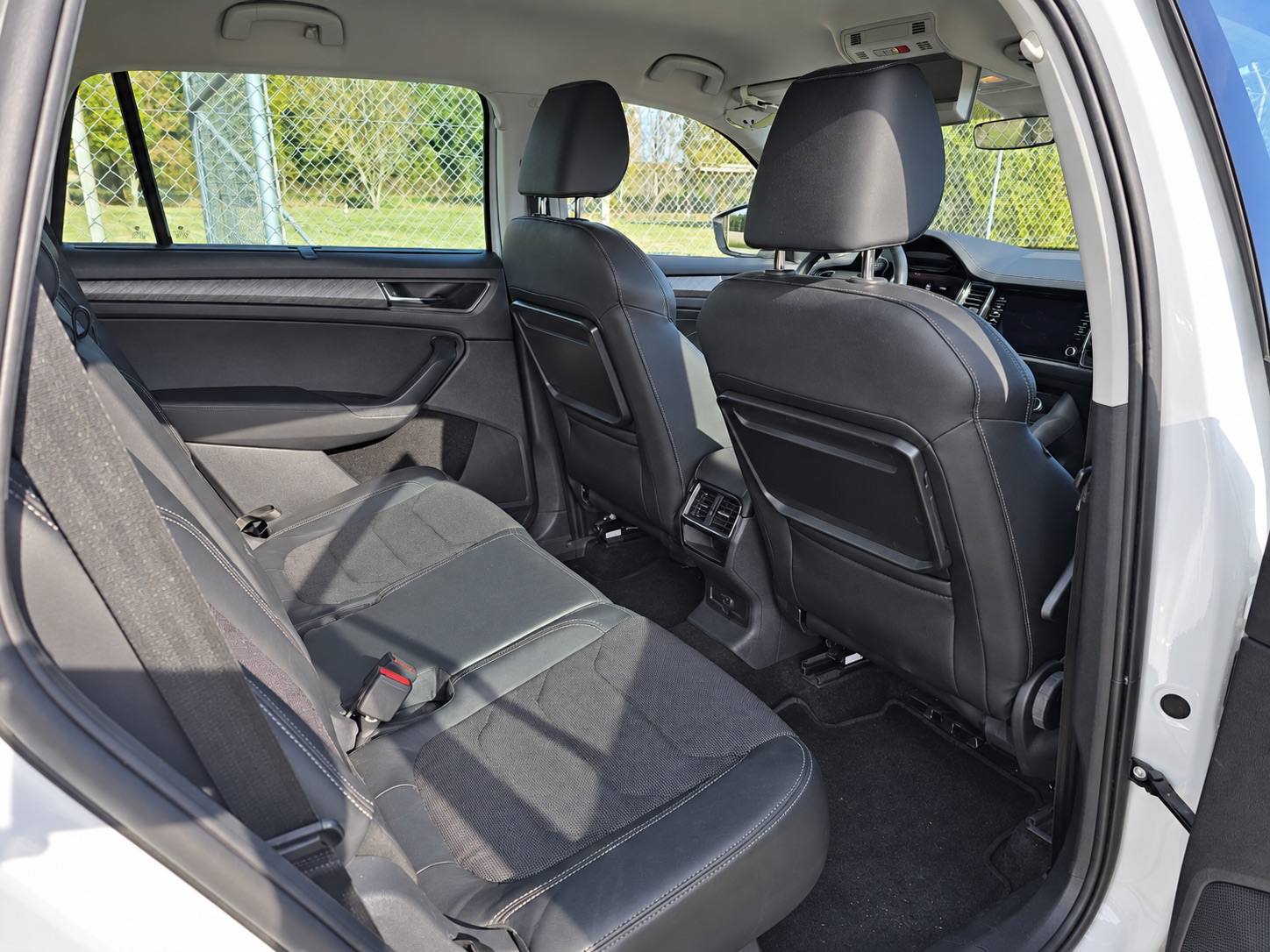 SKODA 2.0 TSI 4x4 Style-image-3