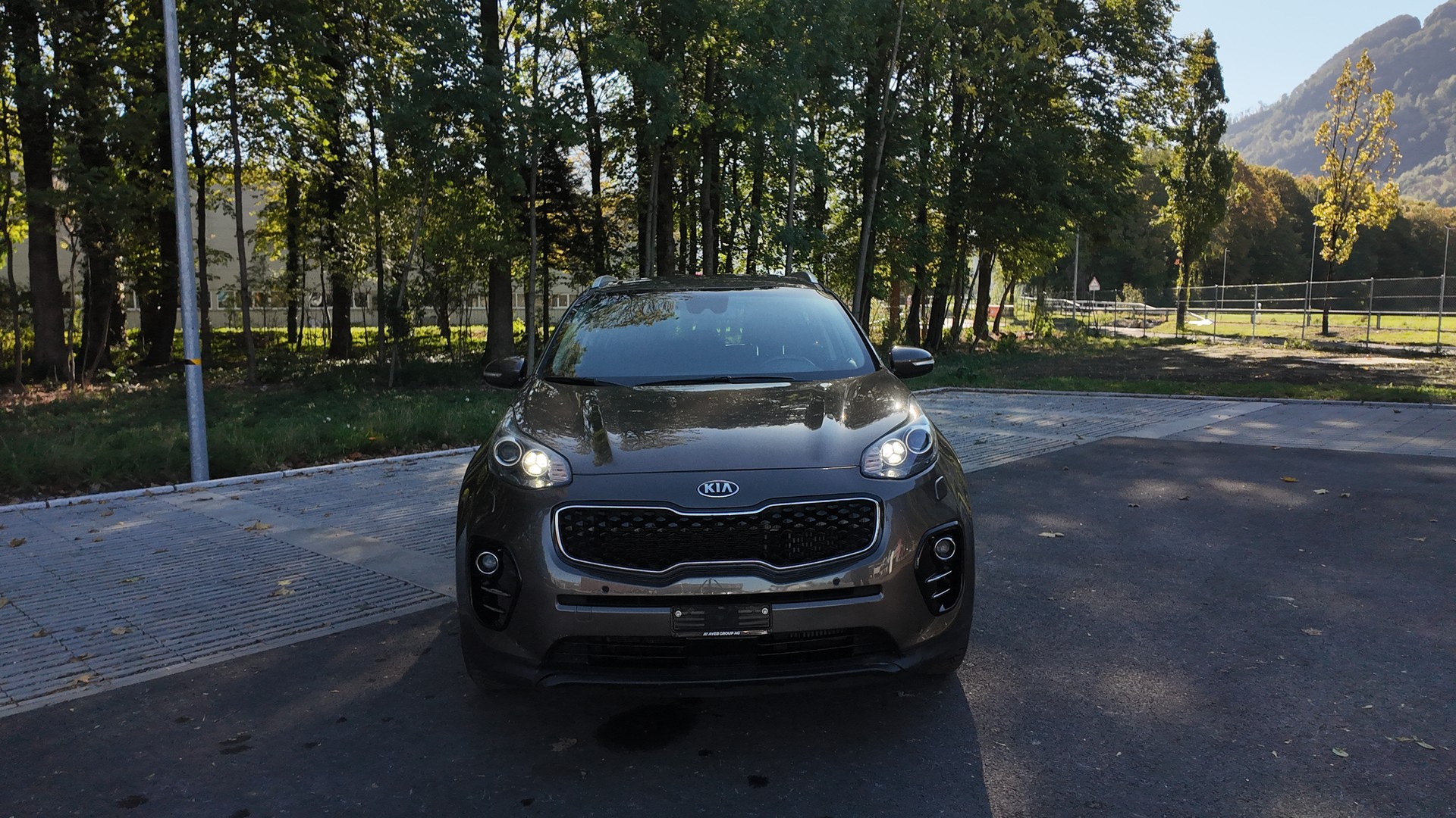 KIA Sportage 2.0CRDi LX 4WD Automat | Sitzheizung | Tempomat | Navi | AHK