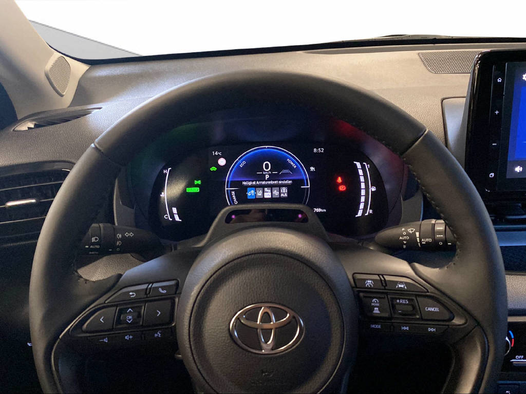 TOYOTA Yaris 1.5 VVT-i HSD Teamplayer-image-11