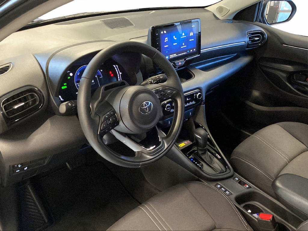 TOYOTA Yaris 1.5 VVT-i HSD Teamplayer-image-10